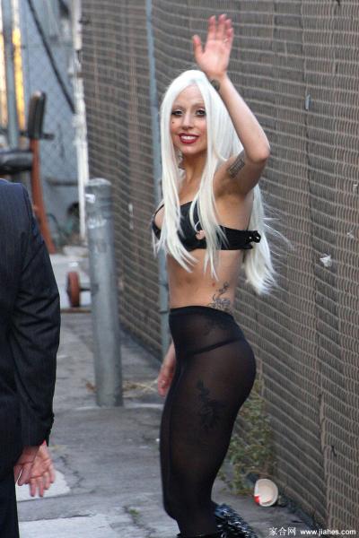 [CELEBRITY NYLON]Lady Gaga in nylon stockings,pantyhose,tights 8