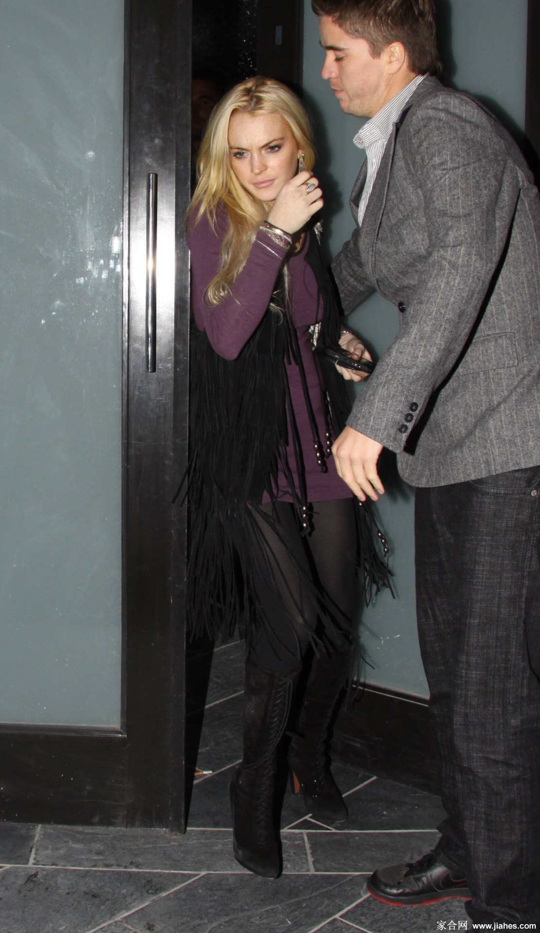 [CELEBRITY NYLON]Lindsay Lohan in nylon stockings,pantyhose,tights 20[10]