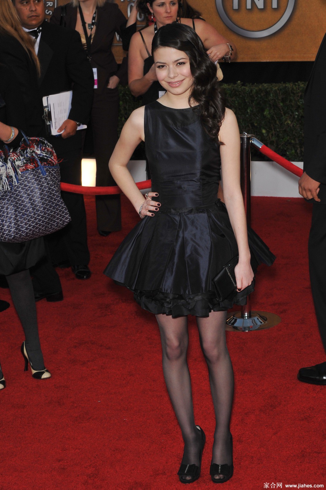 [CELEBRITY HOSIERY]Miranda Cosgrove in nylon stockings,pantyhose,tights 2[2]