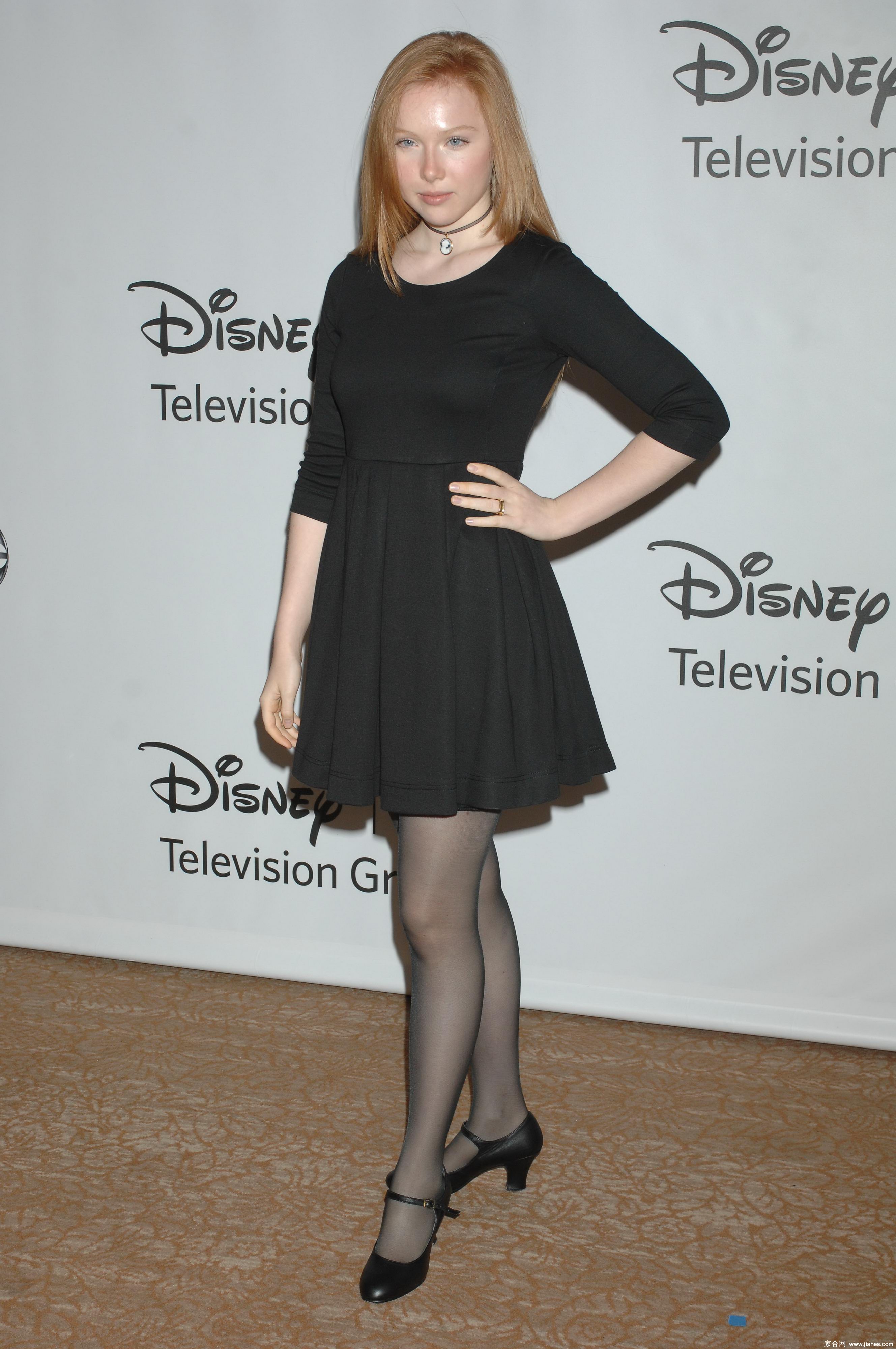 [CELEBRITY PANTYHOSE]Molly Quinn in nylon stockings,pantyhose,tights 2[2]