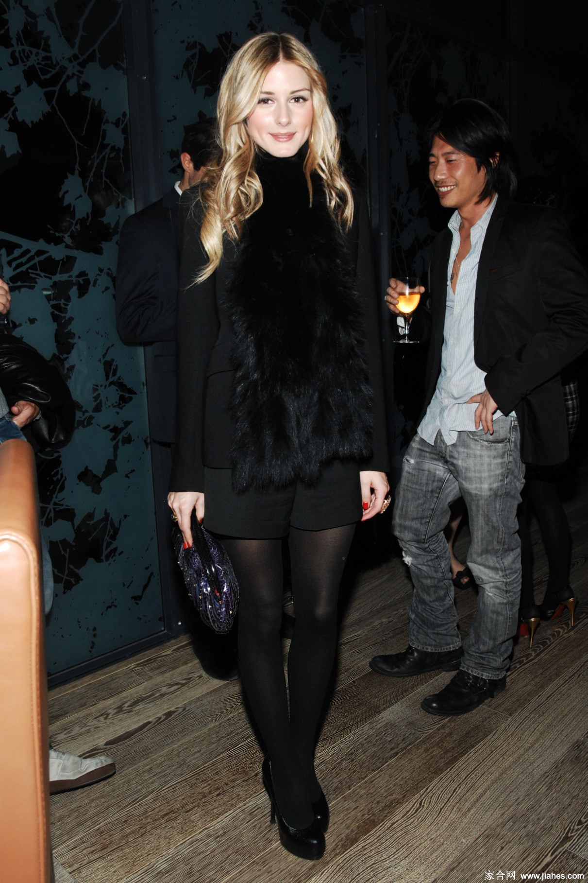 [CELEBRITY PANTYHOSE]Olivia Palermo in nylon stockings,pantyhose,tights 2[5]