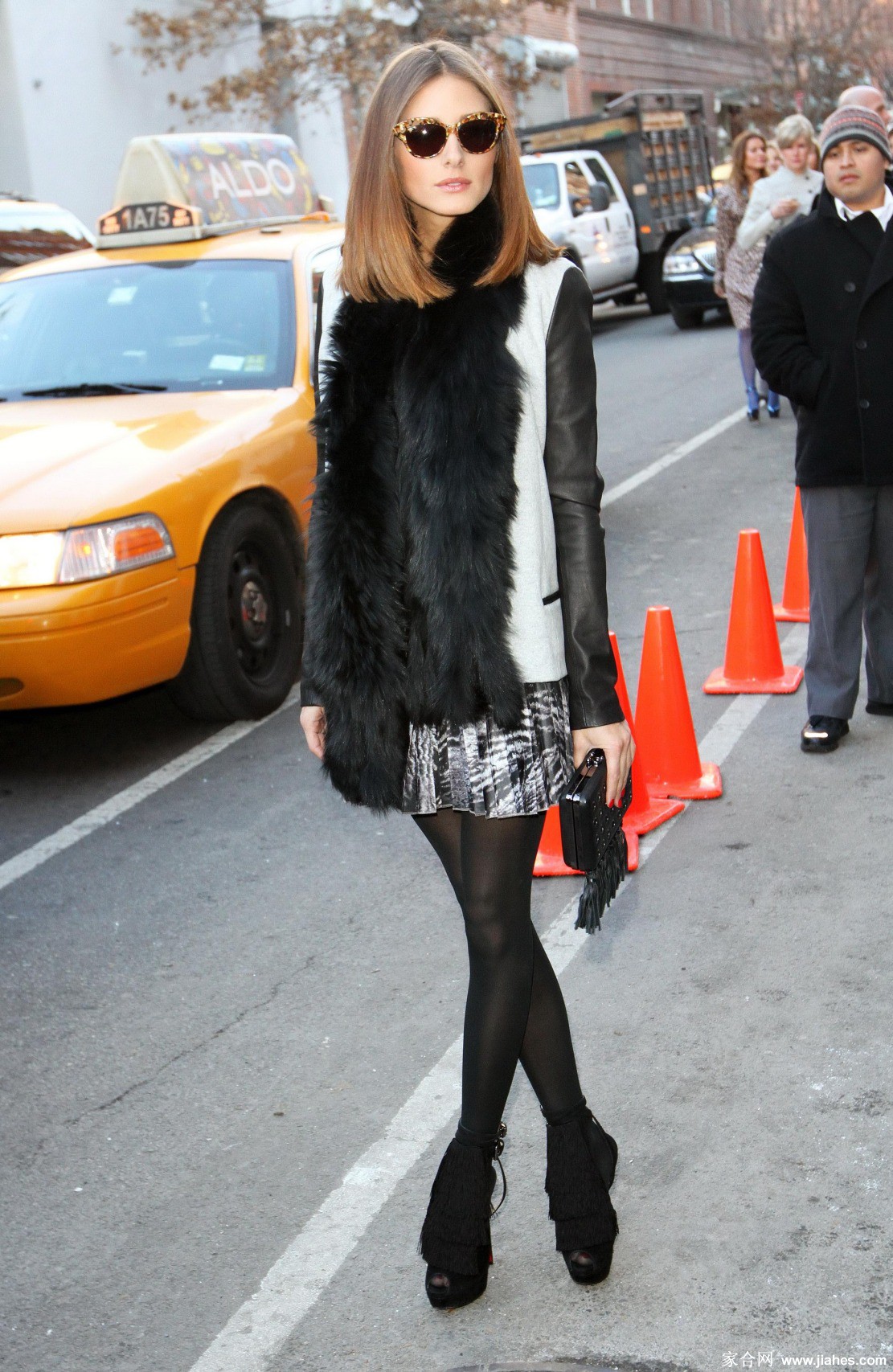 [CELEBRITY PANTYHOSE]Olivia Palermo in nylon stockings,pantyhose,tights 5[2]