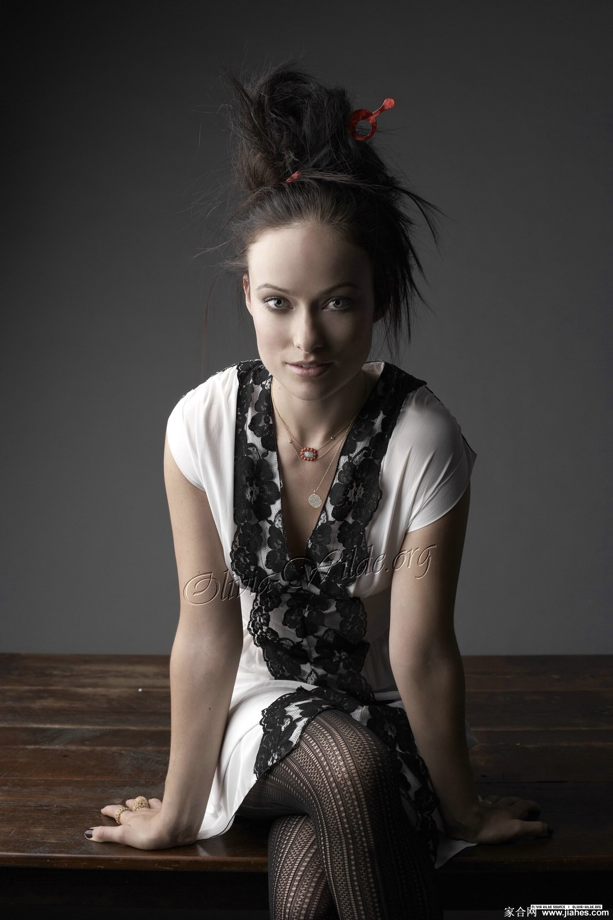 [CELEBRITY HOSIERY]Olivia Wilde in nylon stockings,pantyhose,tights 14[5]