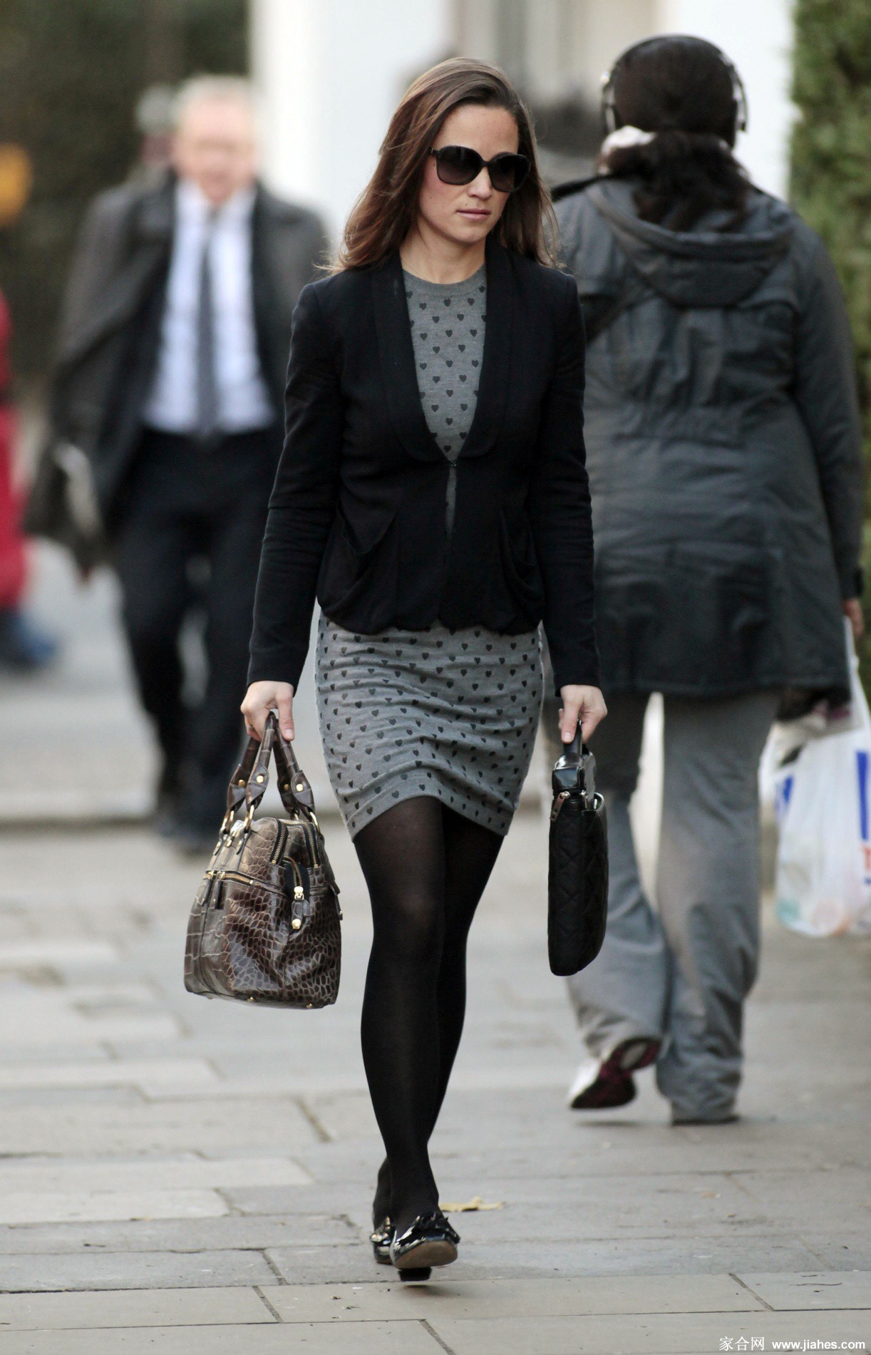 [CELEBRITY NYLON]Pippa Middleton in nylon stockings,pantyhose,tights 4[7]