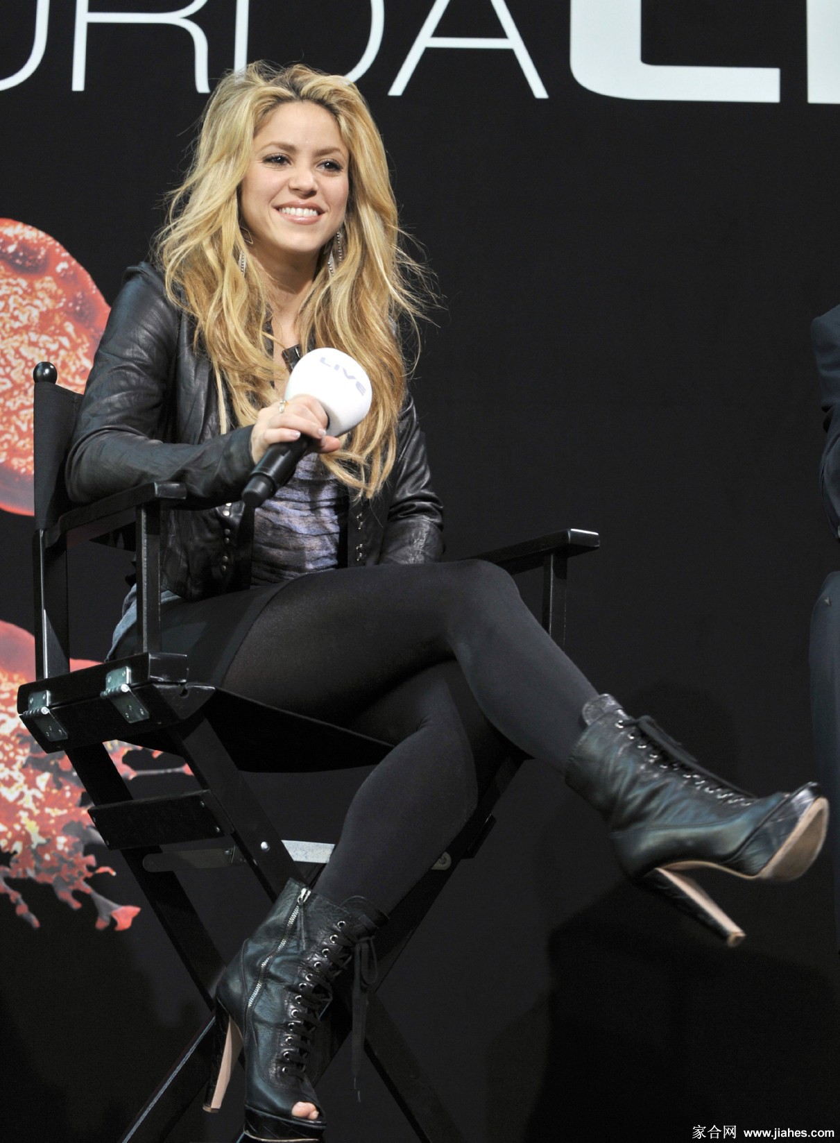 [CELEBRITY PANTYHOSE]Shakira in nylon stockings,pantyhose,tights 2[8]