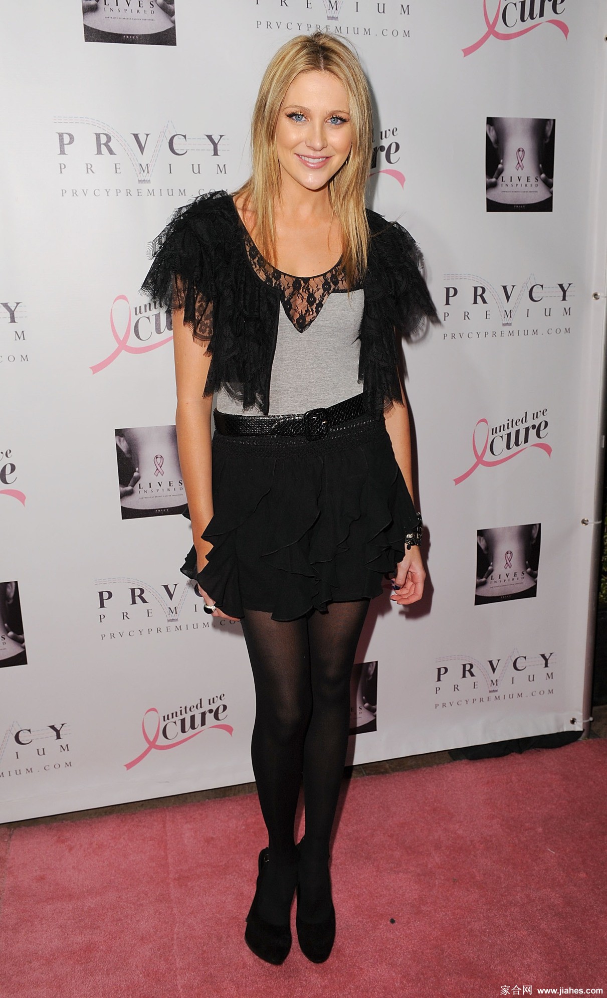 [CELEBRITY HOSIERY]Stephanie Pratt in nylon stockings,pantyhose,tights 2[6]