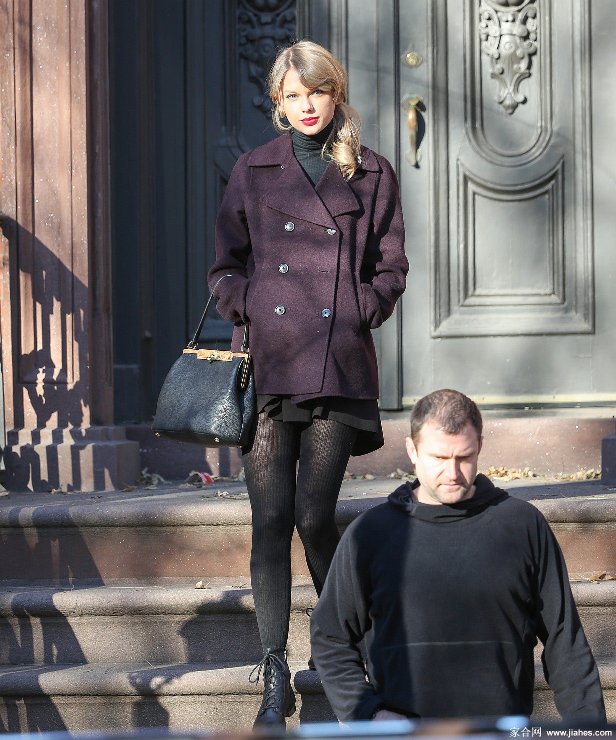 [CELEBRITY HOSIERY]Taylor Swift in nylon stockings,pantyhose,tights 17[6]