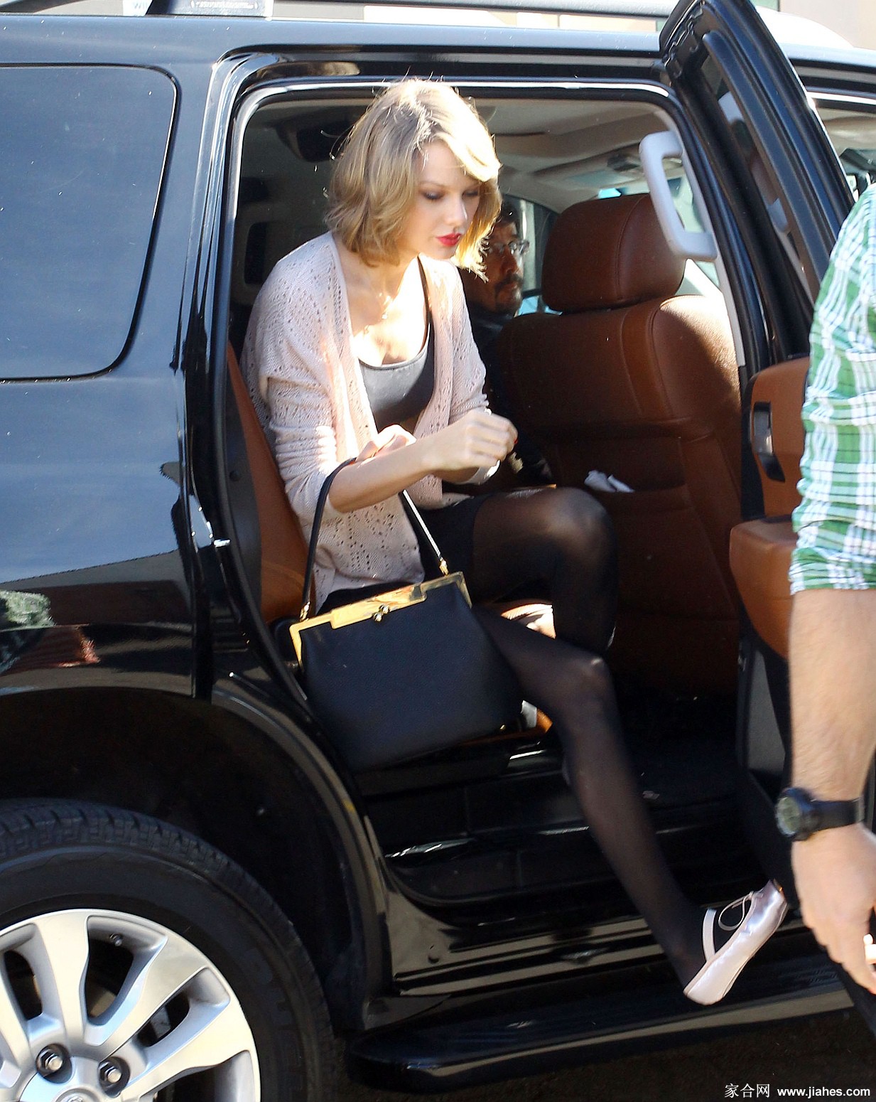 [CELEBRITY HOSIERY]Taylor Swift in nylon stockings,pantyhose,tights 17[8]