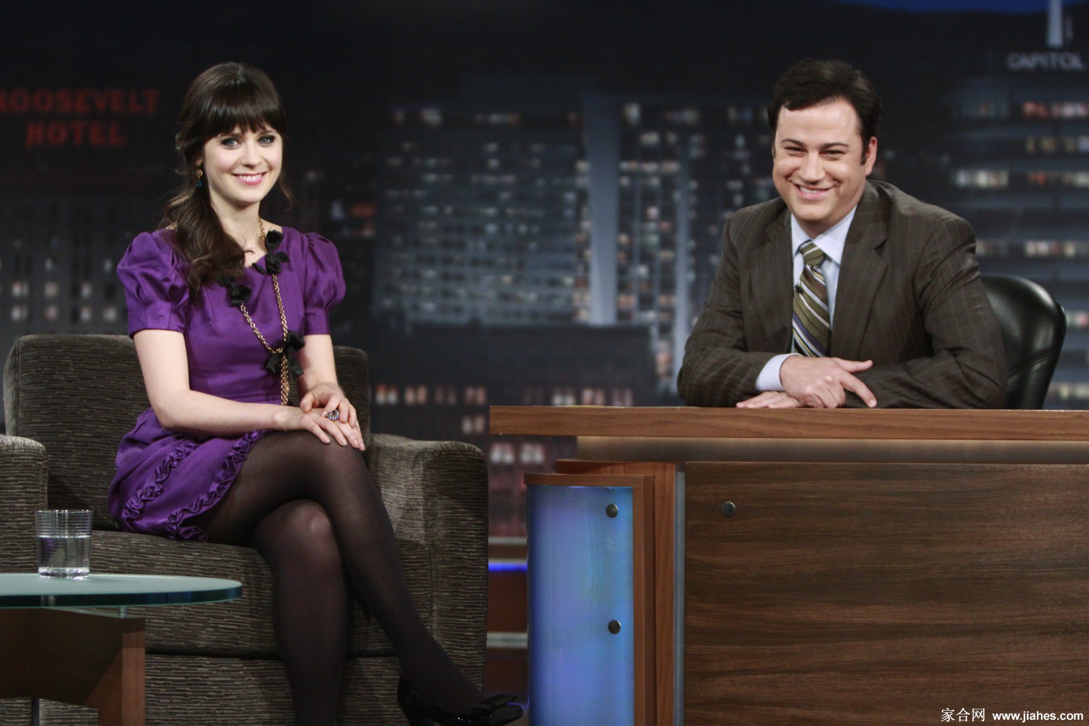 [CELEBRITY NYLON]Zooey Deschanel in nylon stockings,pantyhose,tights 20[4]