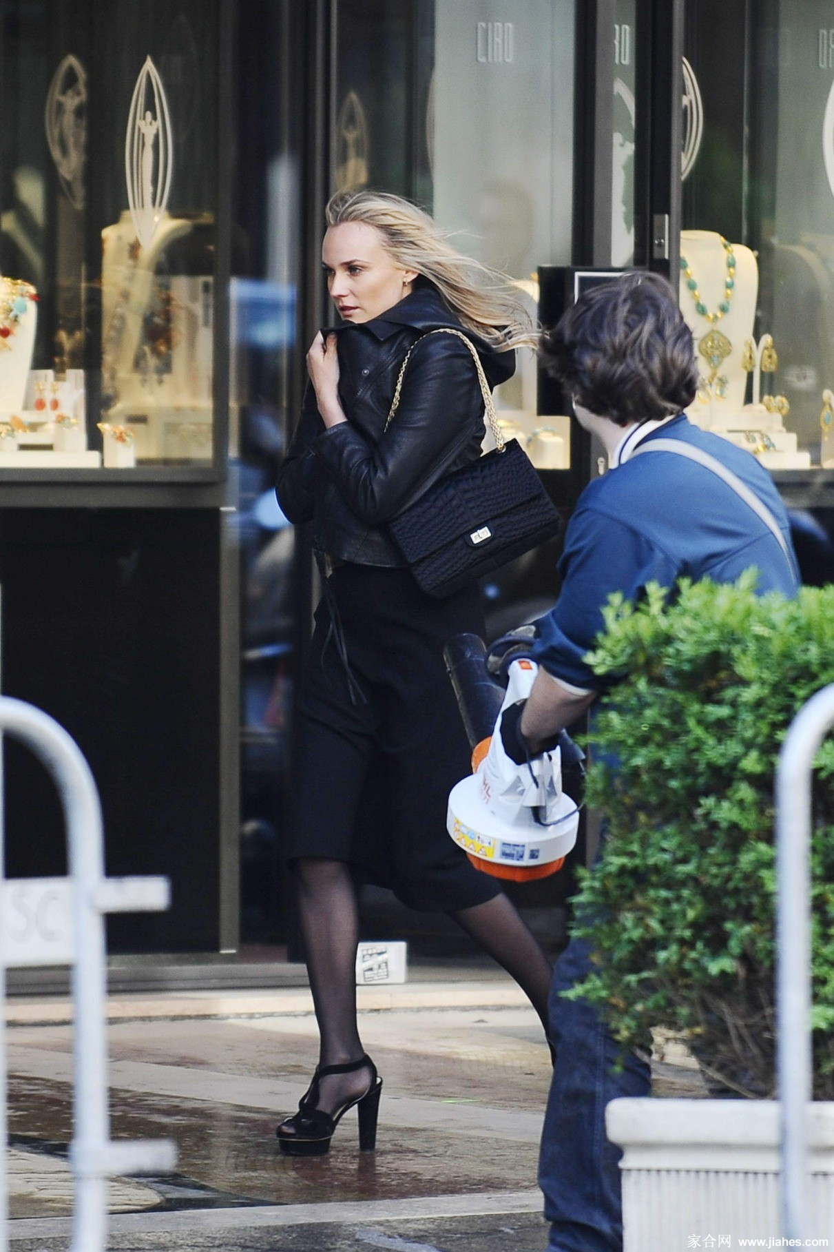 [CELEBRITY HOSIERY]Diane Kruger in nylon stockings,pantyhose,tights[6]