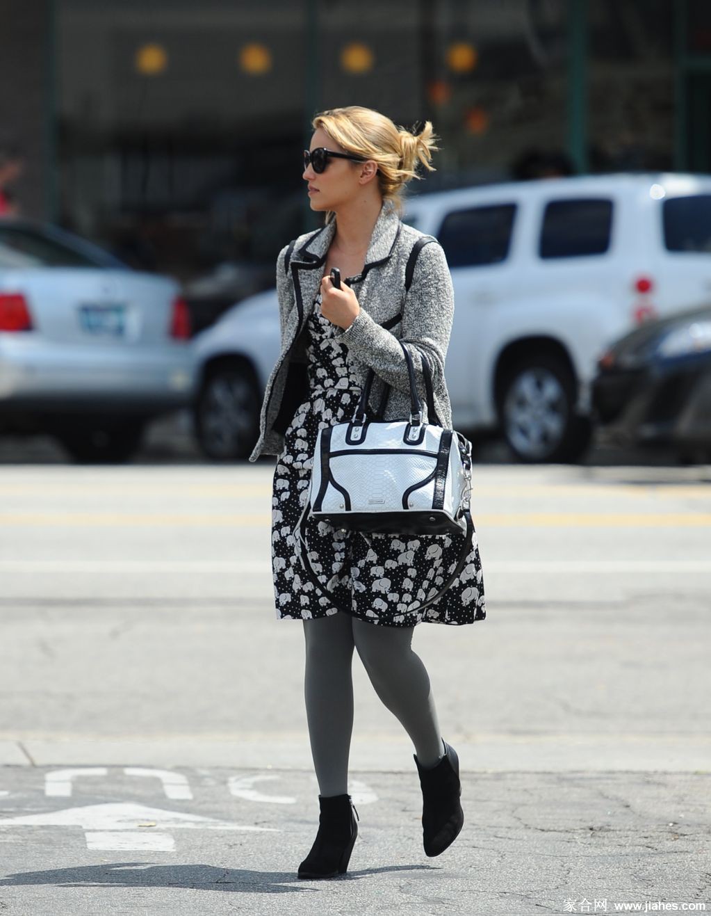 [CELEBRITY PANTYHOSE]Dianna Agron in nylon stockings,pantyhose,tights 5[7]