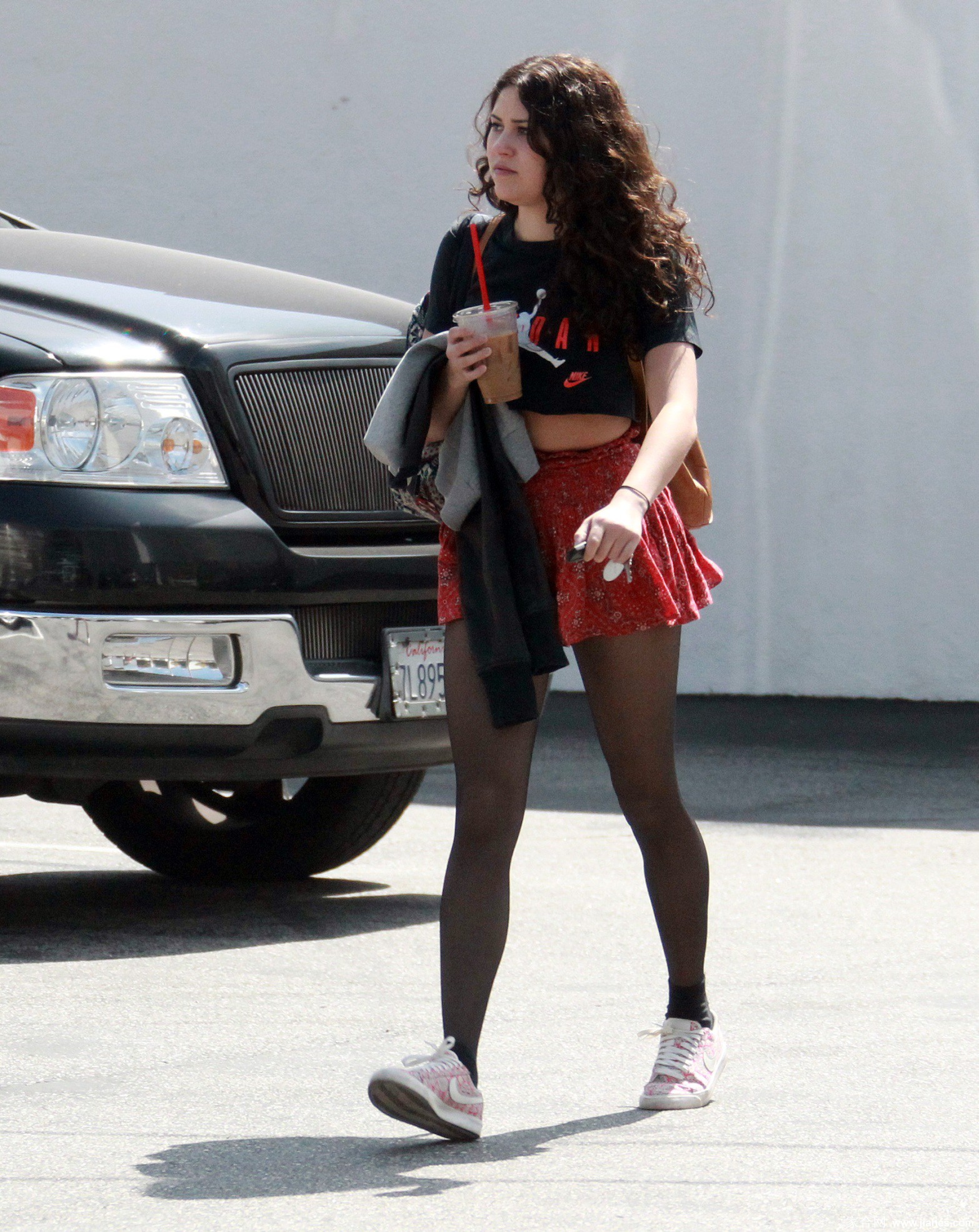 [CELEBRITY HOSIERY]Eliza Doolittle in nylon stockings,pantyhose,tights[6]