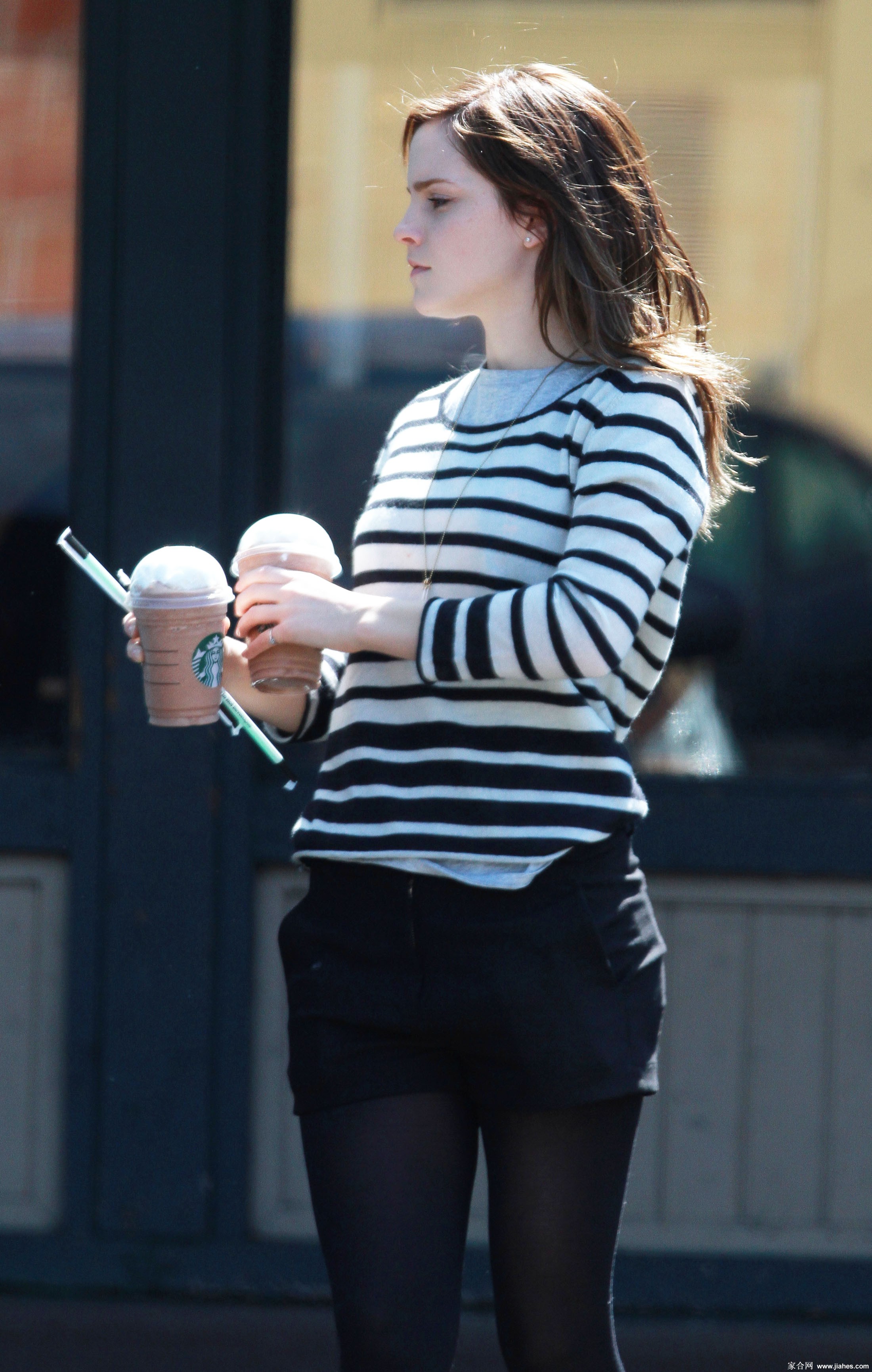 [CELEBRITY HOSIERY]Emma Watson in nylon stockings,pantyhose,tights[8]