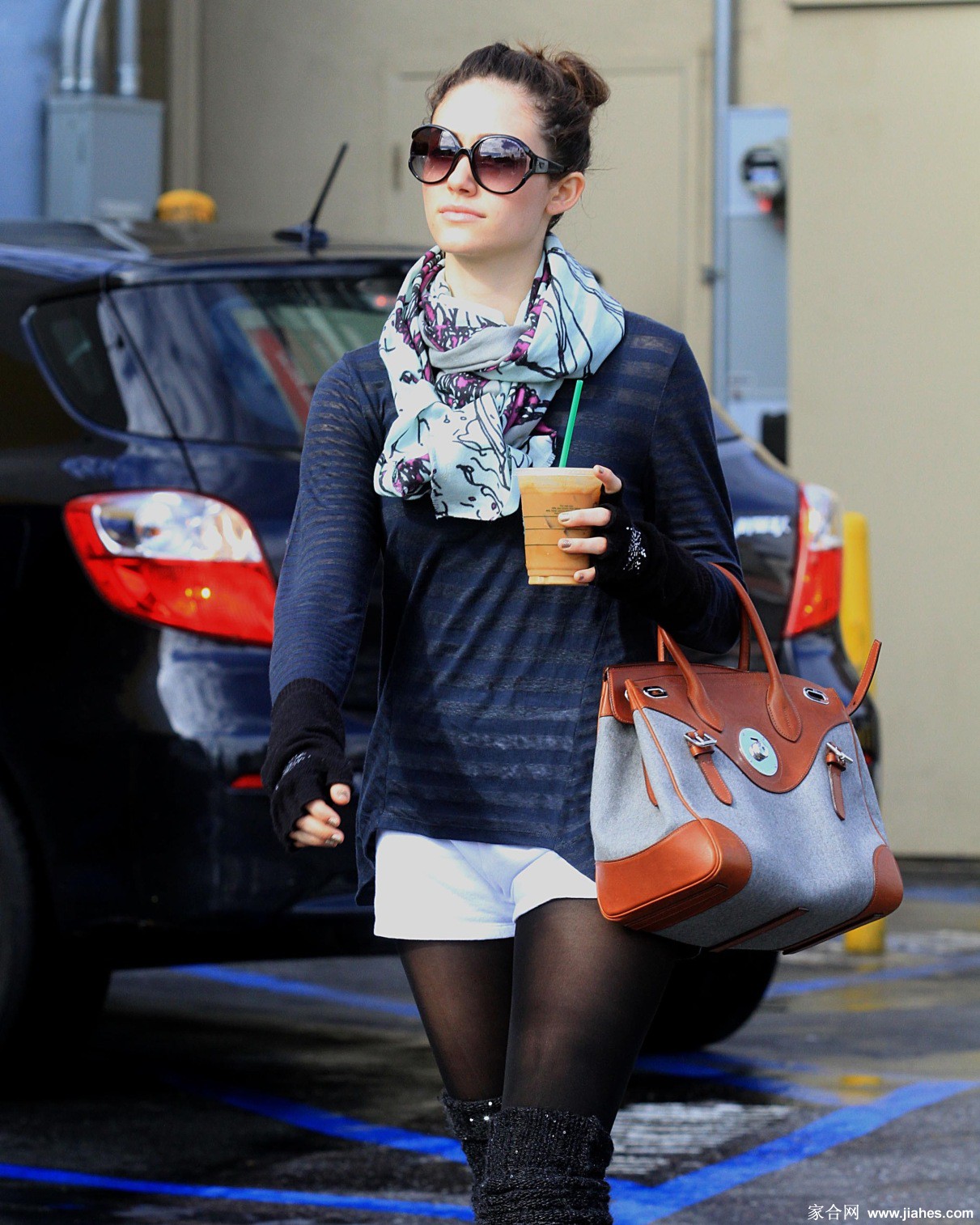 [CELEBRITY PANTYHOSE]Emmy Rossum in nylon stockings,pantyhose,tights 2[6]