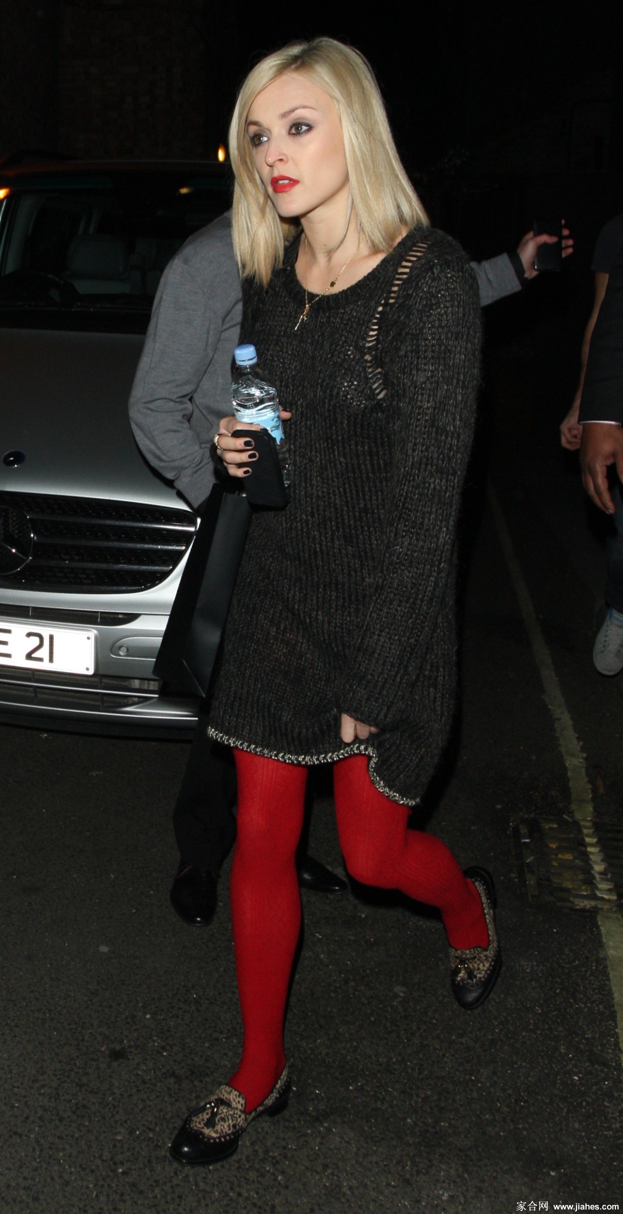 [CELEBRITY PANTYHOSE]Fearne Cotton in nylon stockings,pantyhose,tights 2[8]