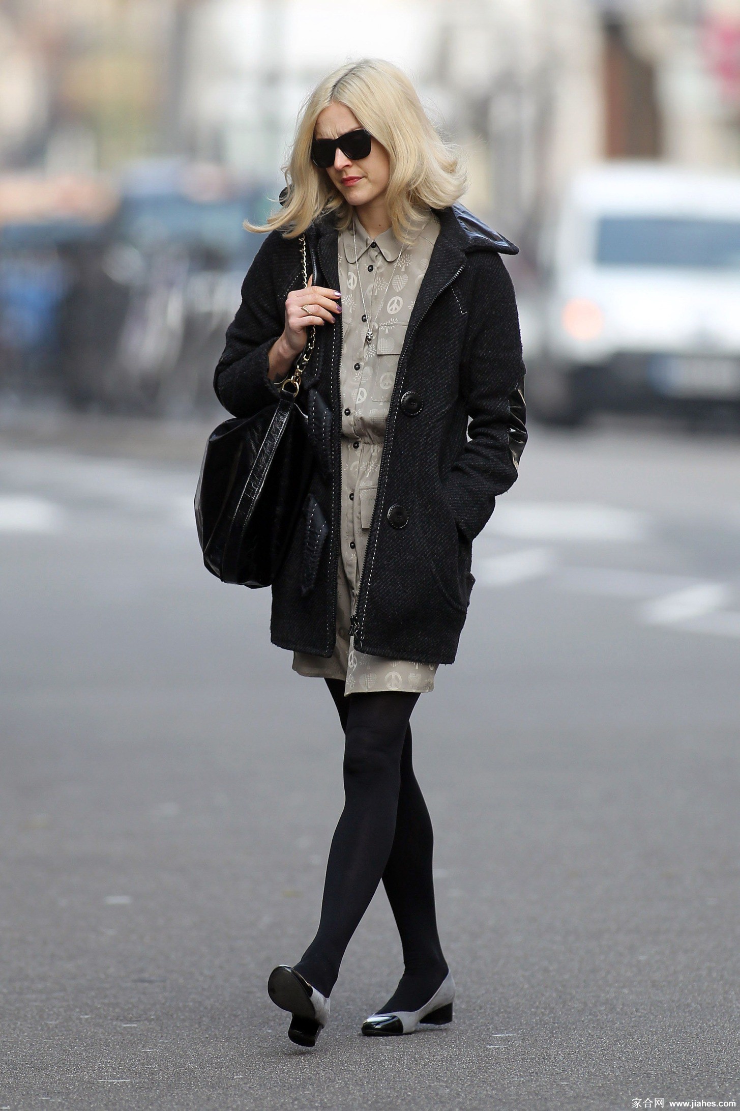 [CELEBRITY PANTYHOSE]Fearne Cotton in nylon stockings,pantyhose,tights 2[10]