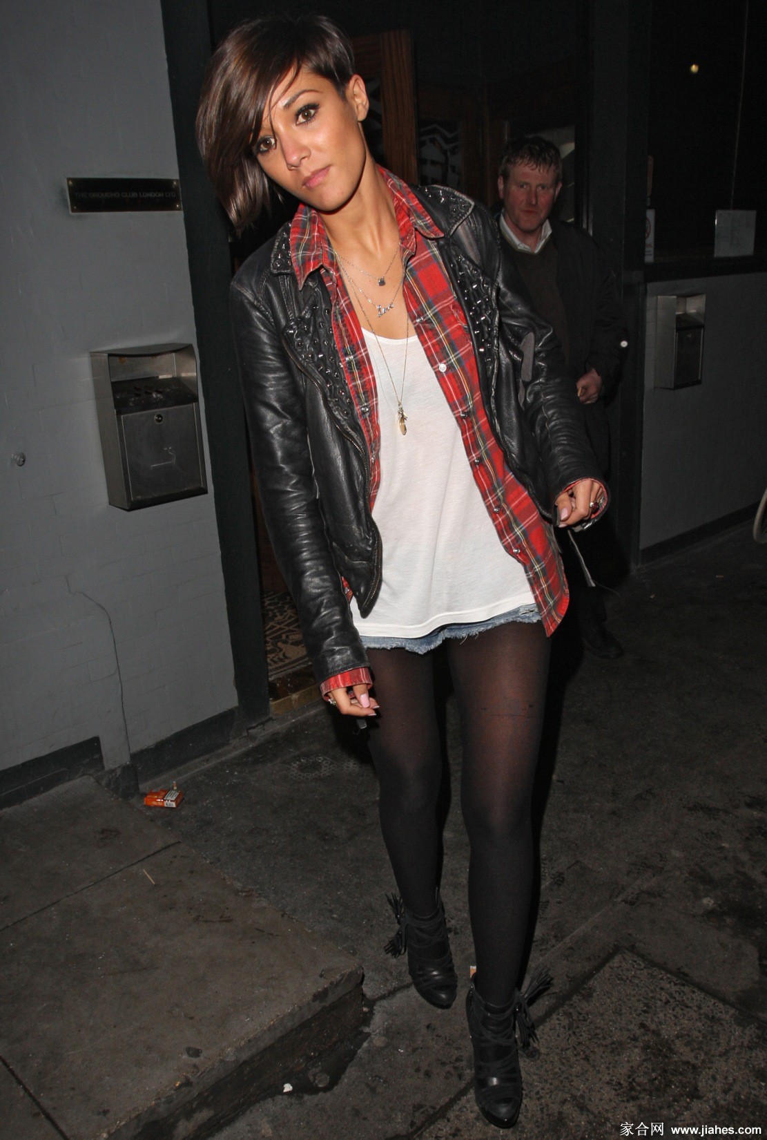 [CELEBRITY PANTYHOSE]Frankie Sandford in nylon stockings,pantyhose,tights 4[7]