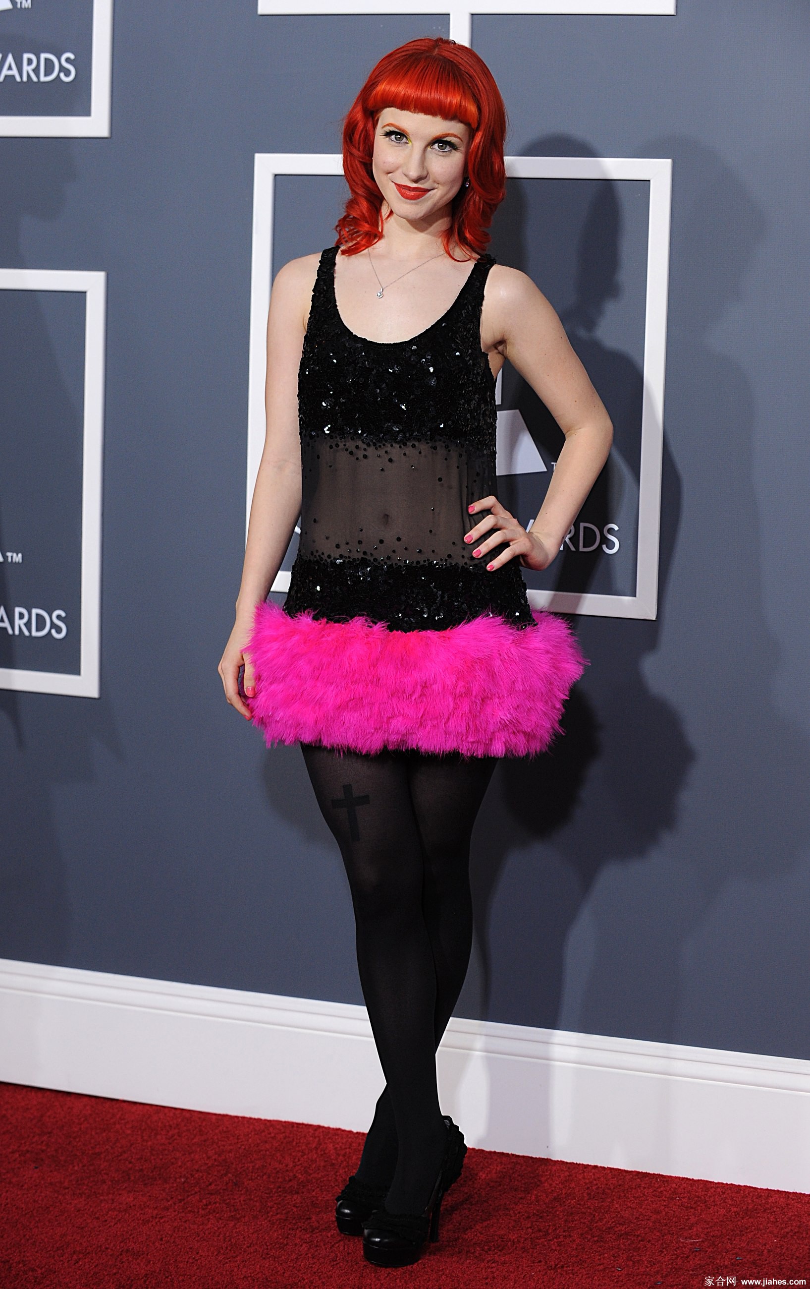 [CELEBRITY PANTYHOSE]Hayley Williams in nylon stockings,pantyhose,tights[2]