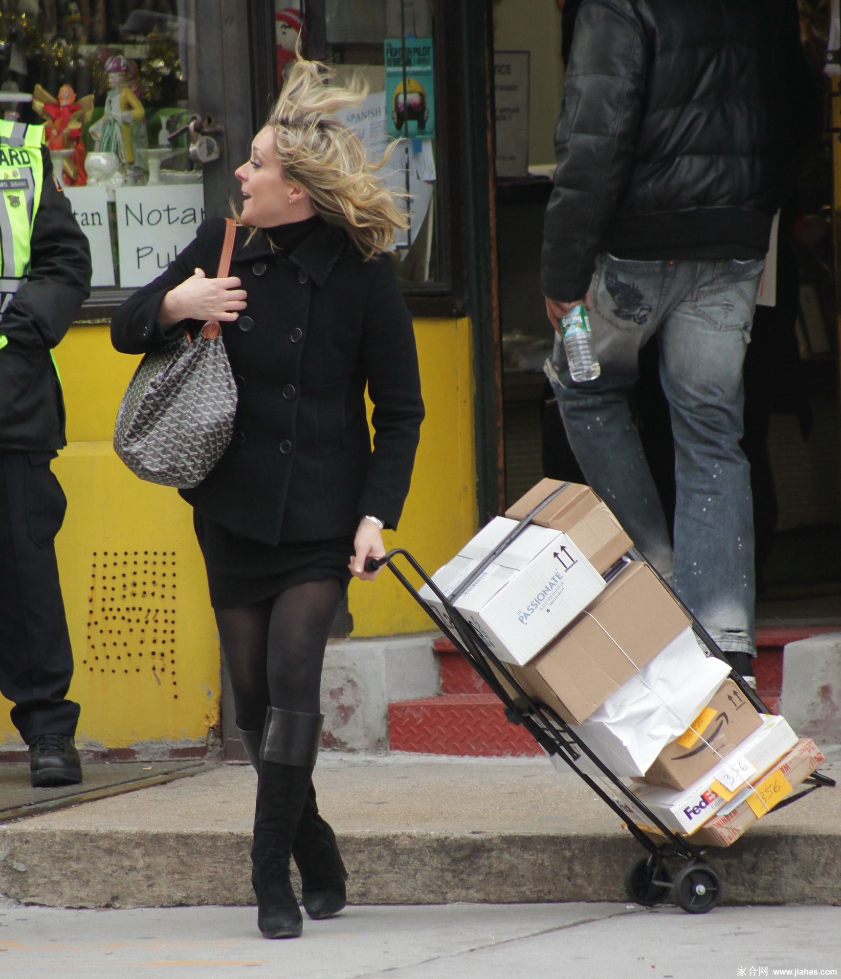 [CELEBRITY PANTYHOSE]Jane Krakowski in nylon stockings,pantyhose,tights 2[5]