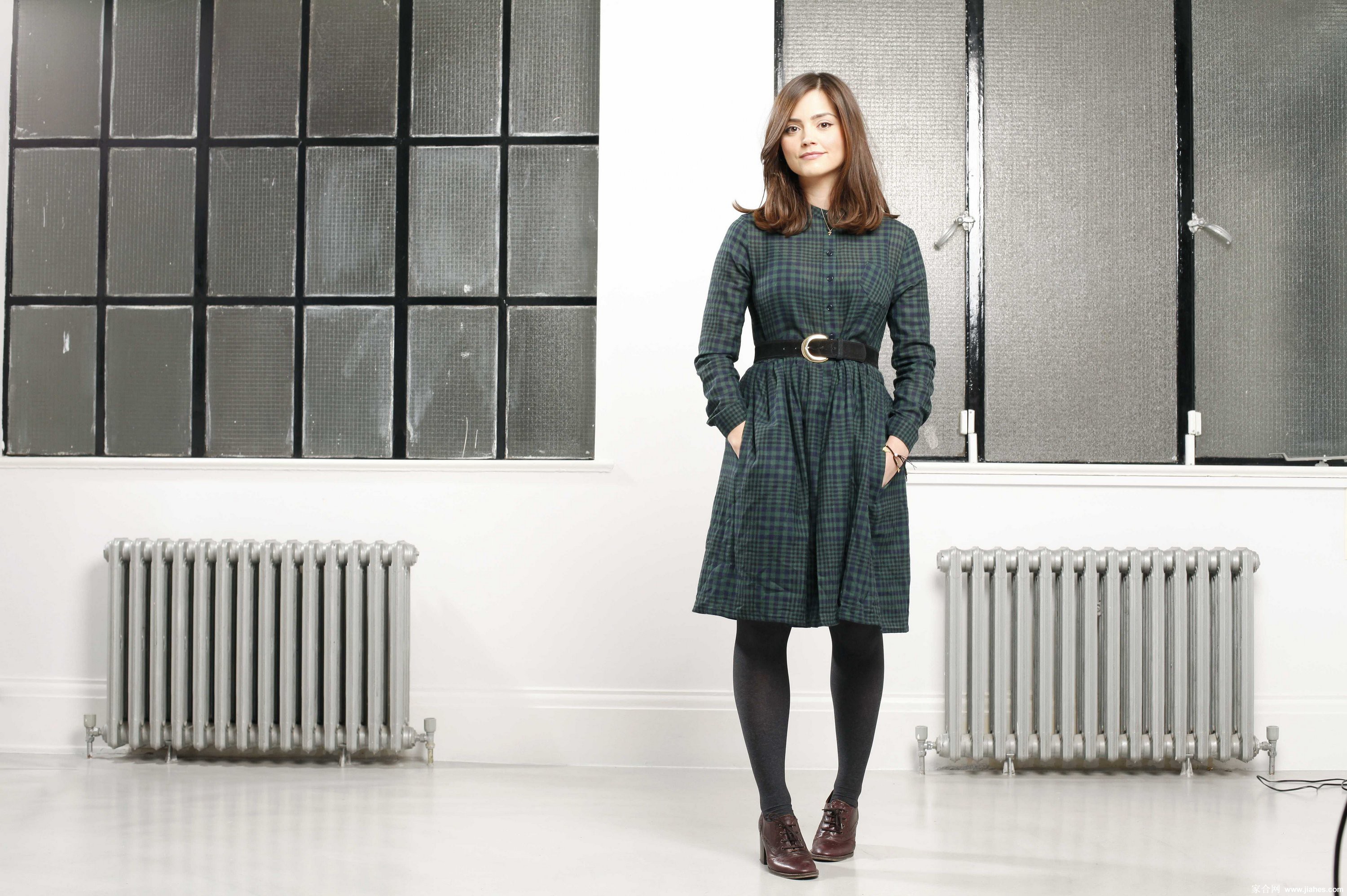 [CELEBRITY HOSIERY]Jenna-Louise Coleman in nylon stockings,pantyhose,tights 2[3]