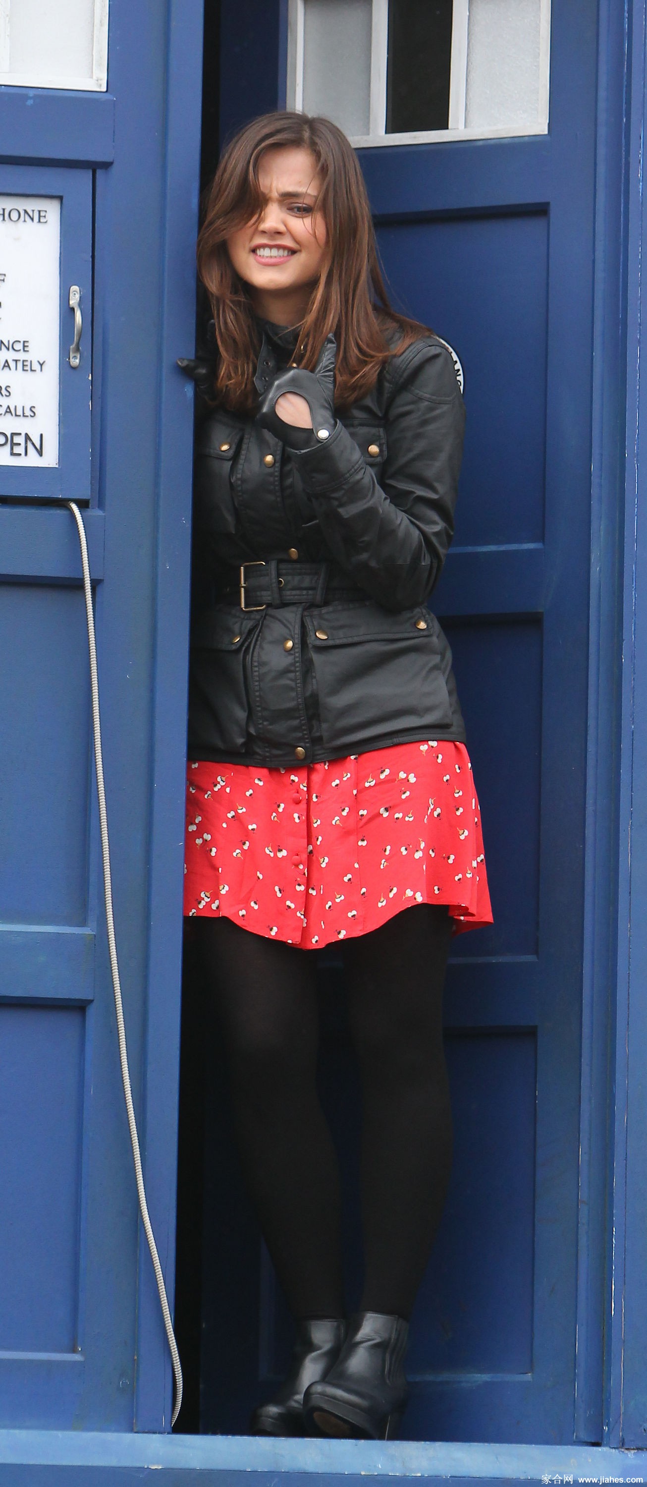 [CELEBRITY NYLON]Jenna-Louise Coleman in nylon stockings,pantyhose,tights 3[3]