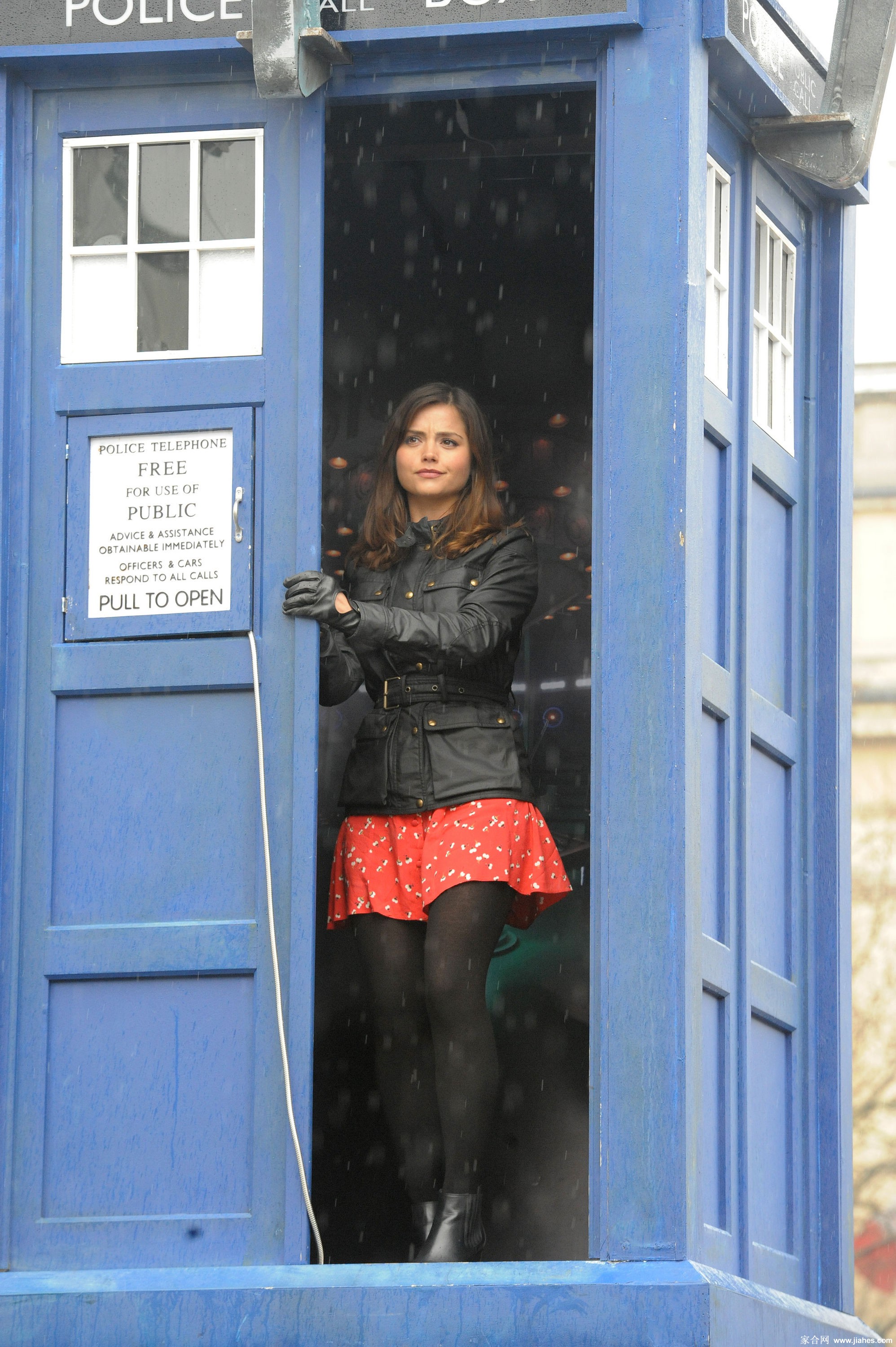 [CELEBRITY PANTYHOSE]Jenna-Louise Coleman in nylon stockings,pantyhose,tights 4[10]