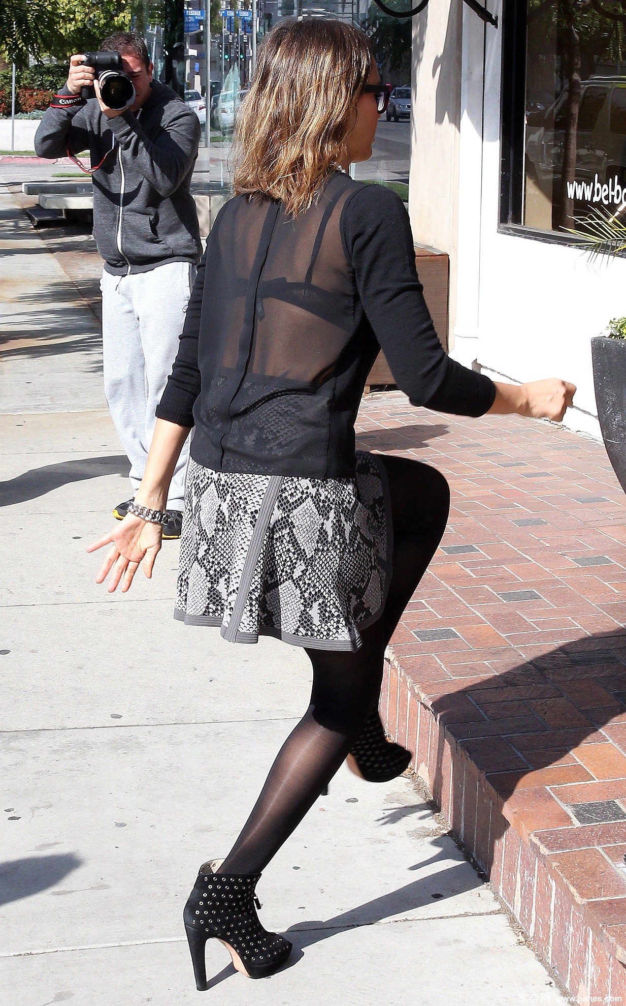 [CELEBRITY HOSIERY]Jessica Alba in nylon stockings,pantyhose,tights 5[2]