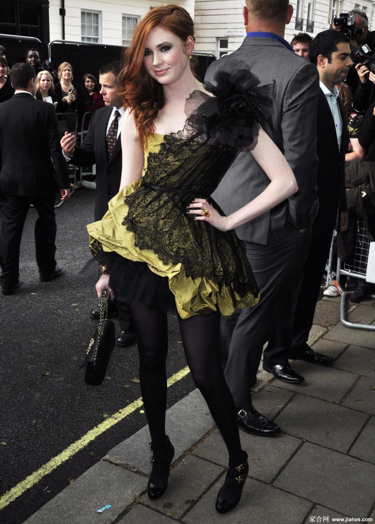 [CELEBRITY HOSIERY]Karen Gillan in nylon stockings,pantyhose,tights 2[4]