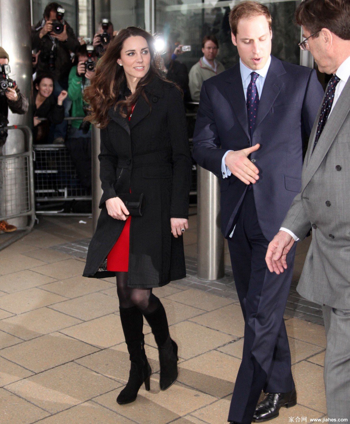 [CELEBRITY HOSIERY]Kate Middleton in nylon stockings,pantyhose,tights 7[5]