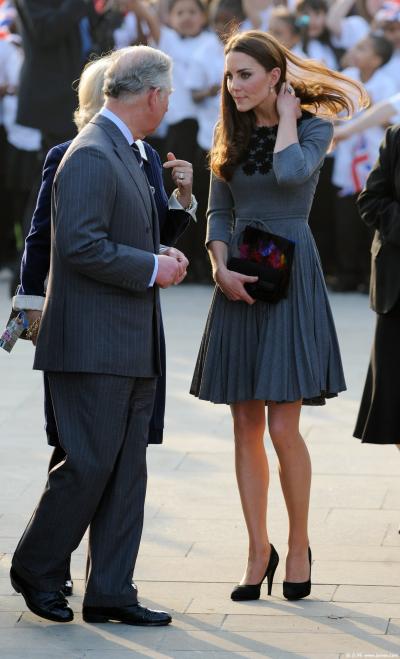 [CELEBRITY PANTYHOSE]Kate Middleton in nylon stockings,pantyhose,tights