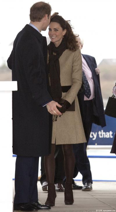 [CELEBRITY NYLON]Kate Middleton in nylon stockings,pantyhose,tights 14