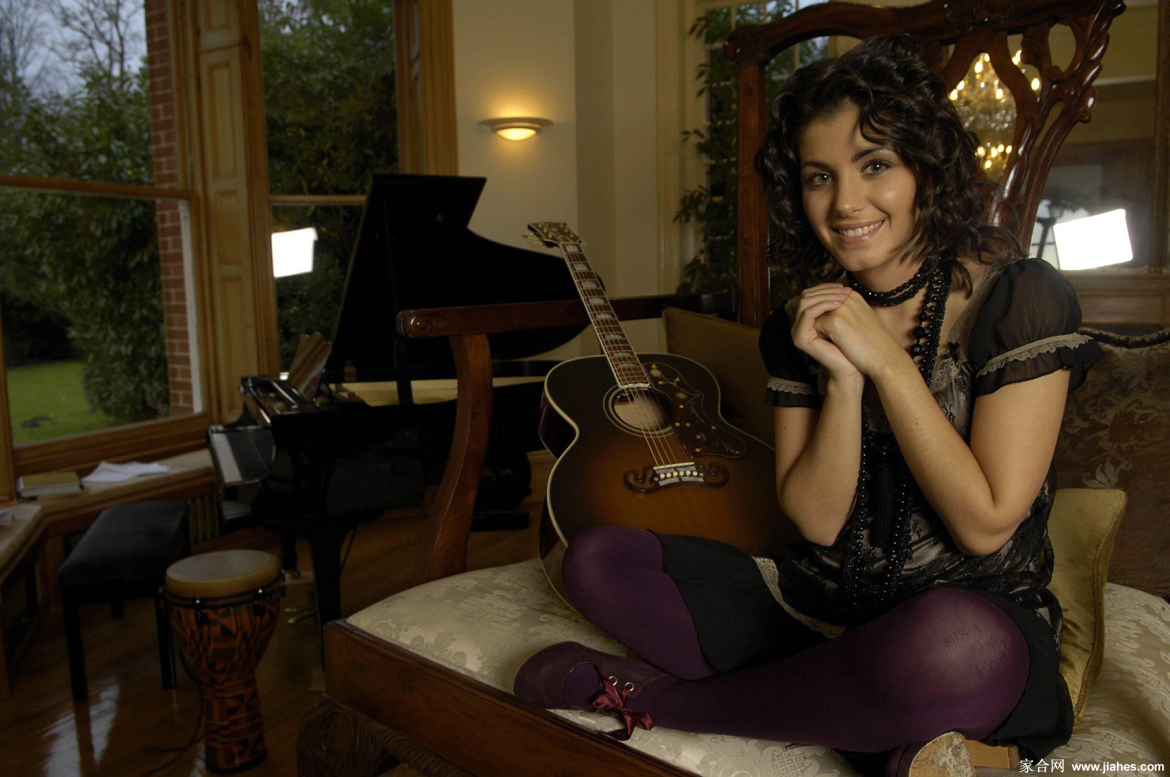 [CELEBRITY HOSIERY]Katie Melua in nylon stockings,pantyhose,tights 2[8]