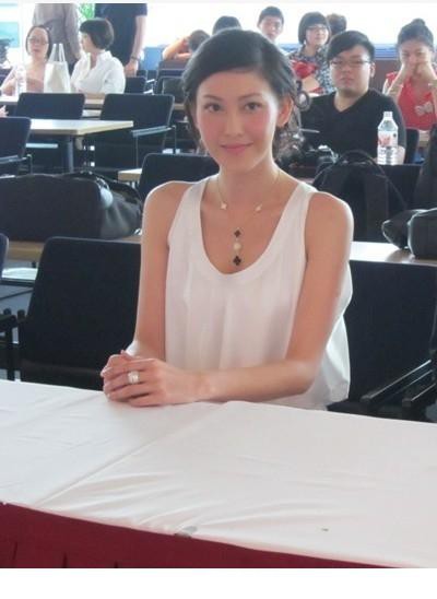 李彩桦被爆疑整容 生活素颜照惊人对比[12]