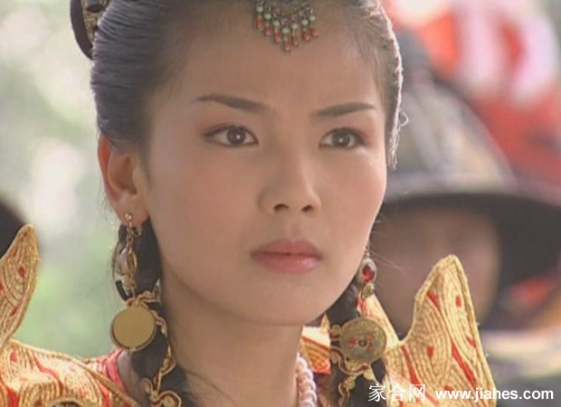 《还珠格格3》刘涛饰慕沙美艳剧照[7]