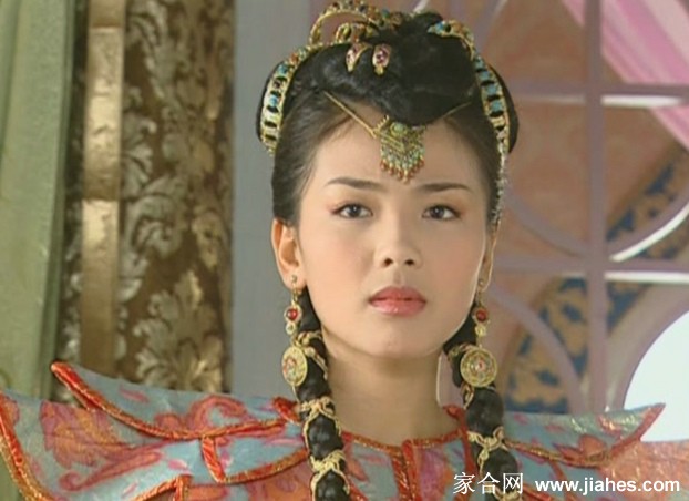 《还珠格格3》刘涛饰慕沙美艳剧照[9]