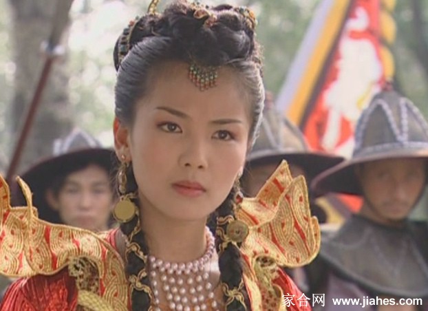 《还珠格格3》刘涛饰慕沙美艳剧照[13]