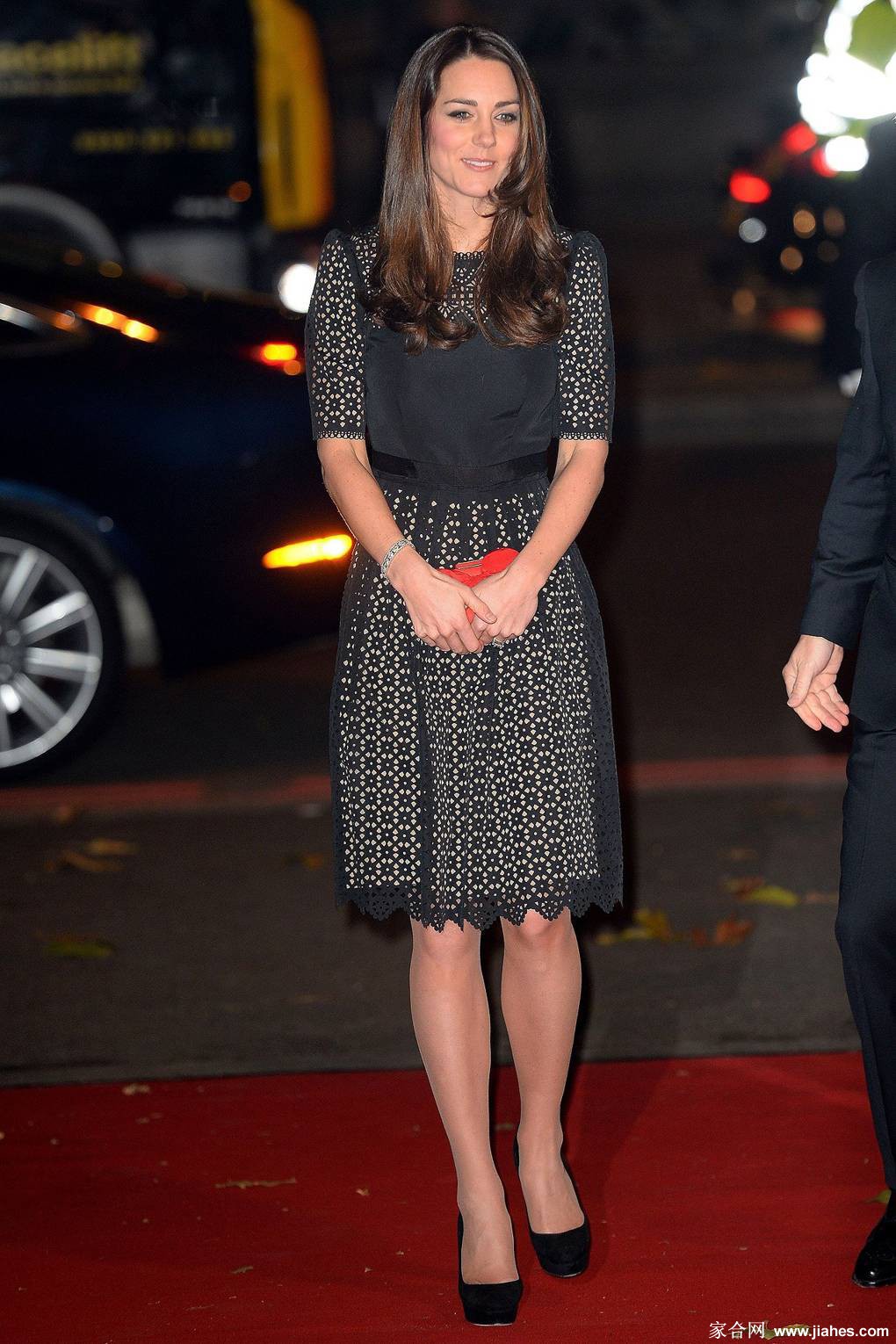 凯特・米德尔顿王妃(Kate Middleton)美脚(beautyleg),厚丝袜(pantyhose stocking),下半身,黑皮裤,美腿炮架,紧身裤(tights)[6]