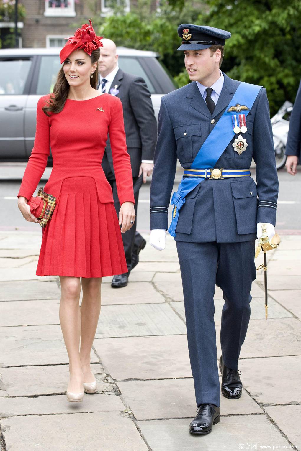 凯特・米德尔顿王妃(Kate Middleton)美脚(beautyleg),厚丝袜(pantyhose stocking),下半身,黑皮裤,美腿炮架,紧身裤(tights)[17]