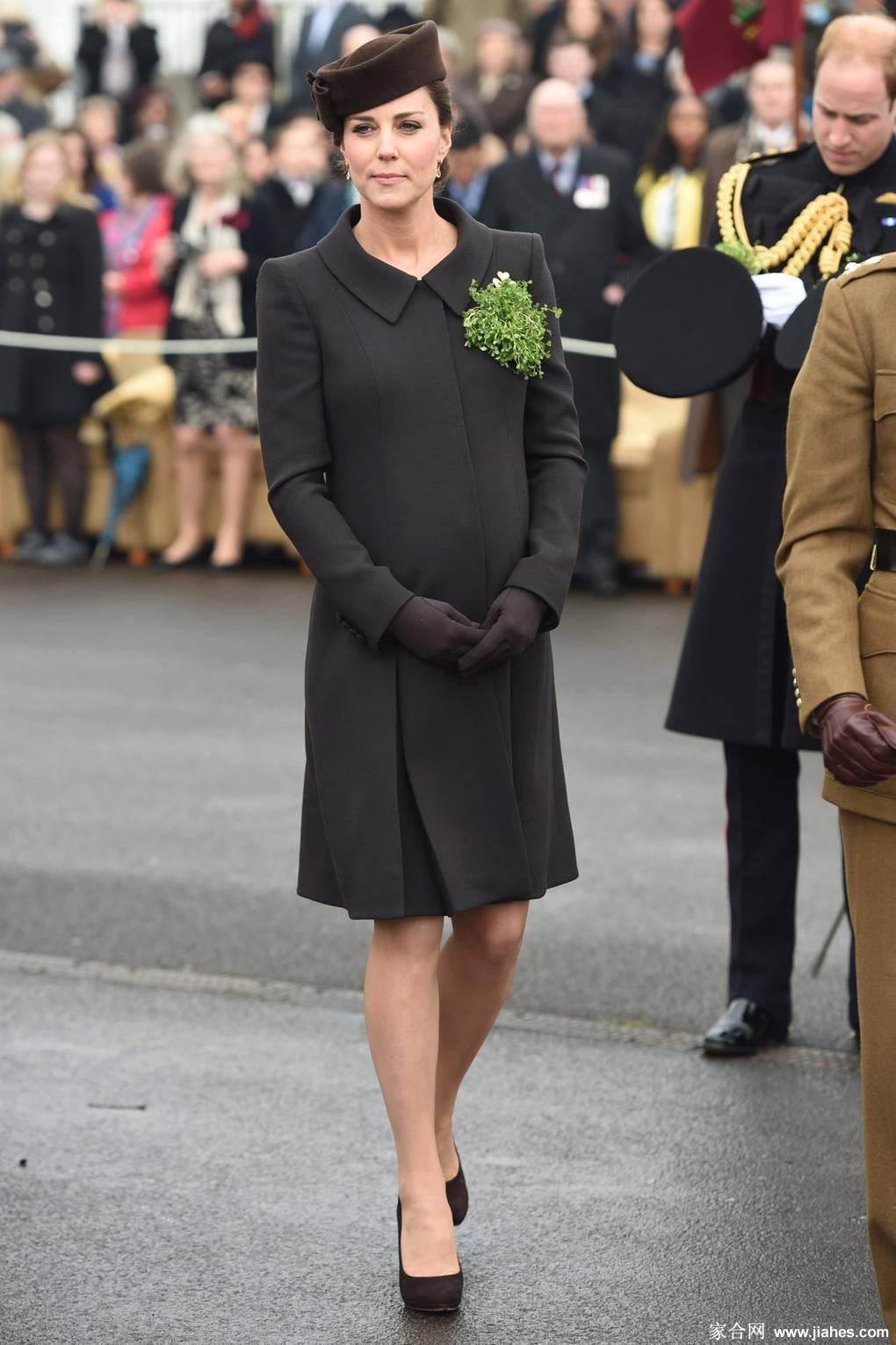 凯特・米德尔顿王妃(Kate Middleton)美腿(sexyleg),肉丝,大长腿,现场照,白丝袜(white stocking),牛仔裤,性感照[15]