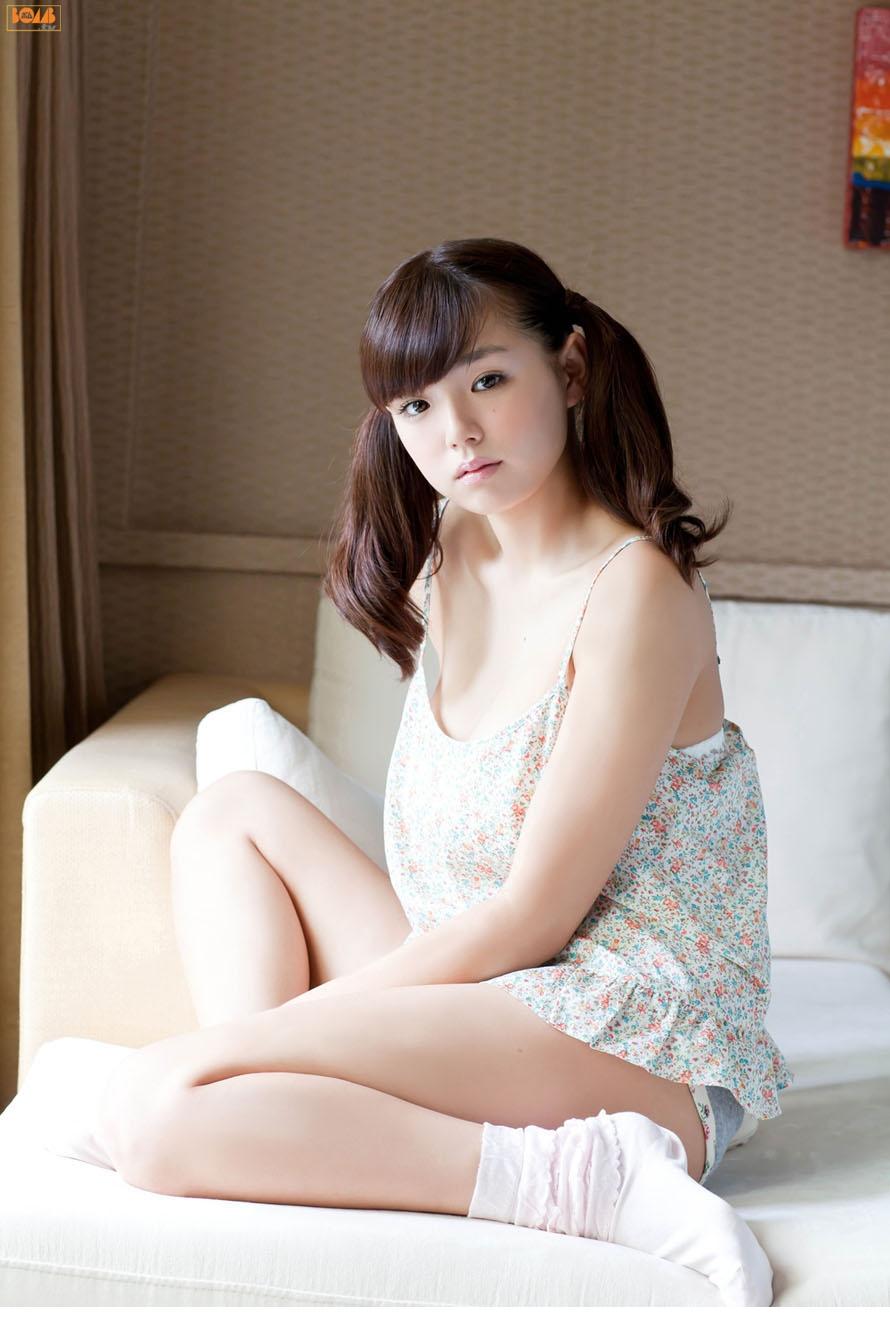 日本美少女筱崎爱海量诱人写真大秀巨乳[23]