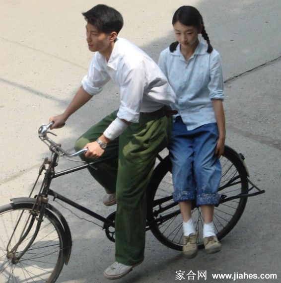 周冬雨演绎的纯美山楂树之恋剧照[29]