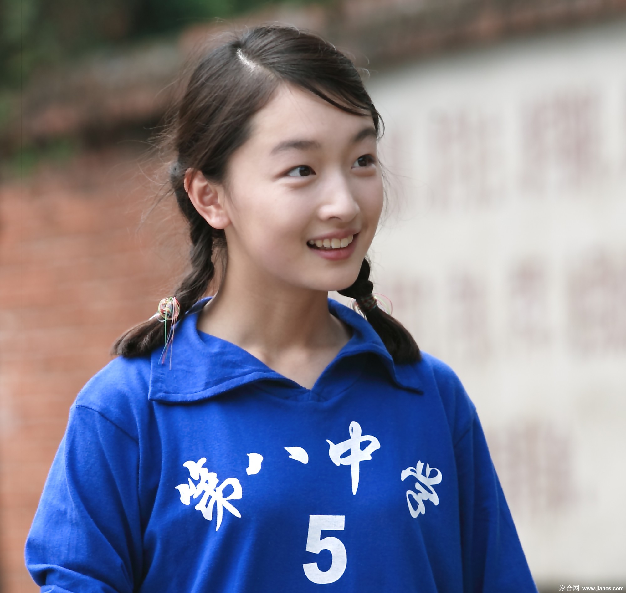 周冬雨演绎的纯美山楂树之恋剧照[37]