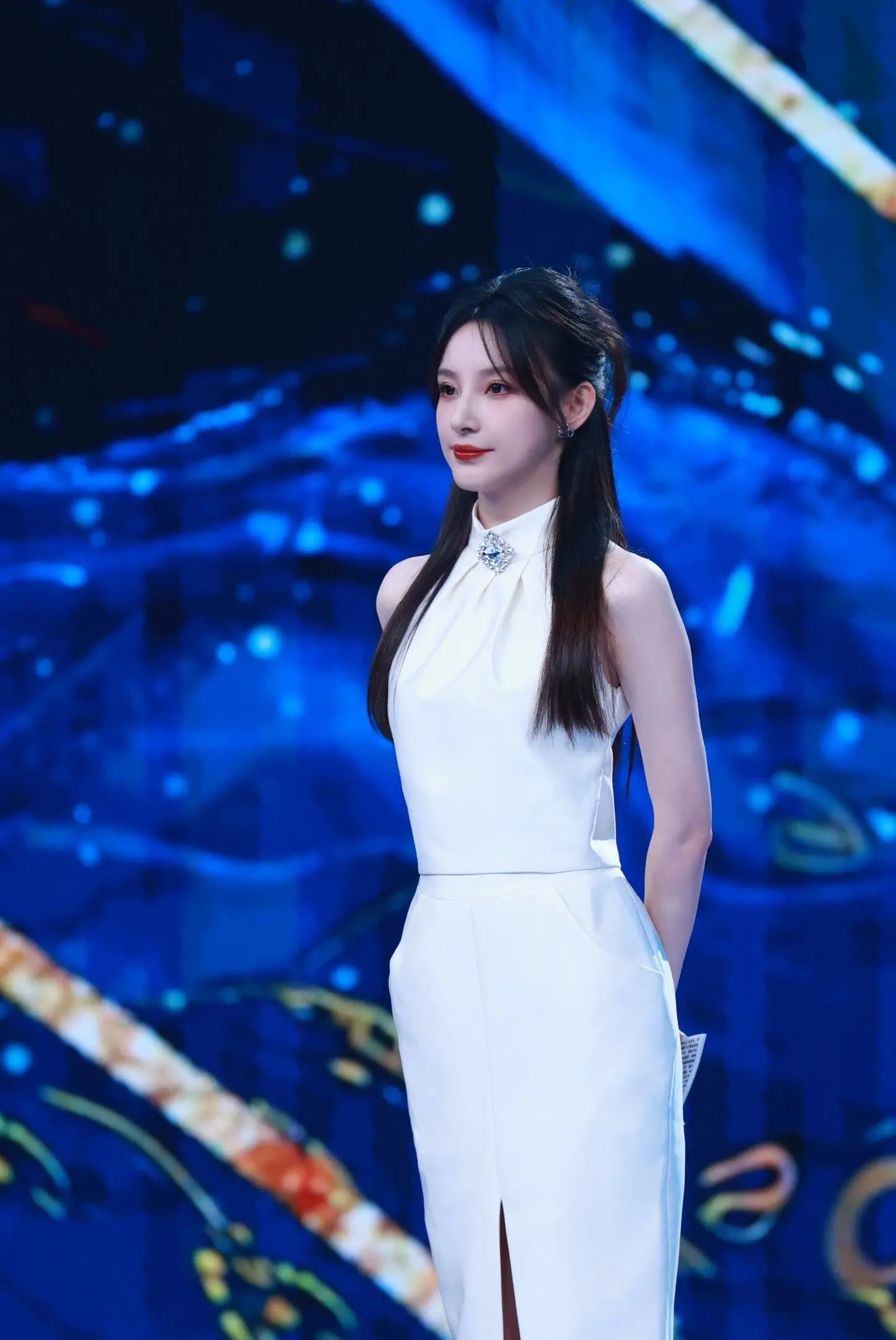 一组图片诠释《开播吧国潮》美女主持人马凡舒的美[4]