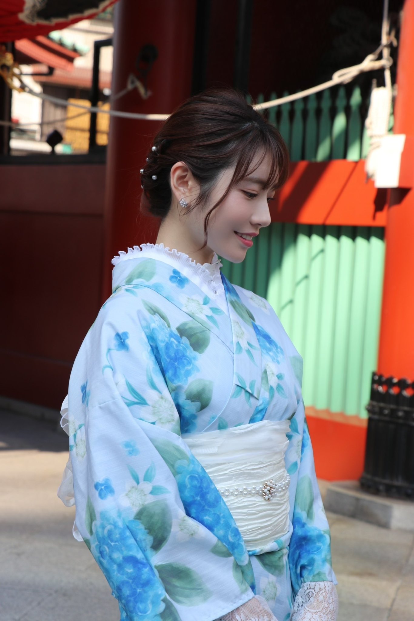 河北彩伽白色丝袜美腿护士cosplay演出[4]