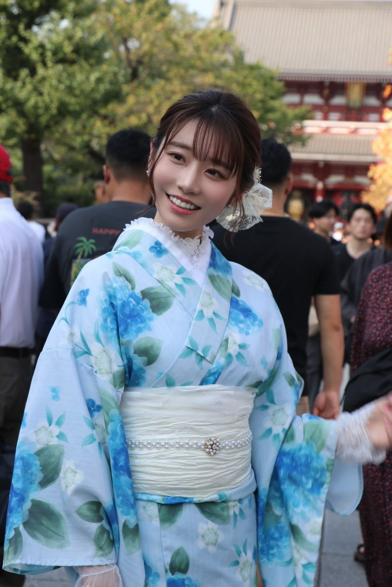 河北彩伽白色丝袜美腿护士cosplay演出[6]