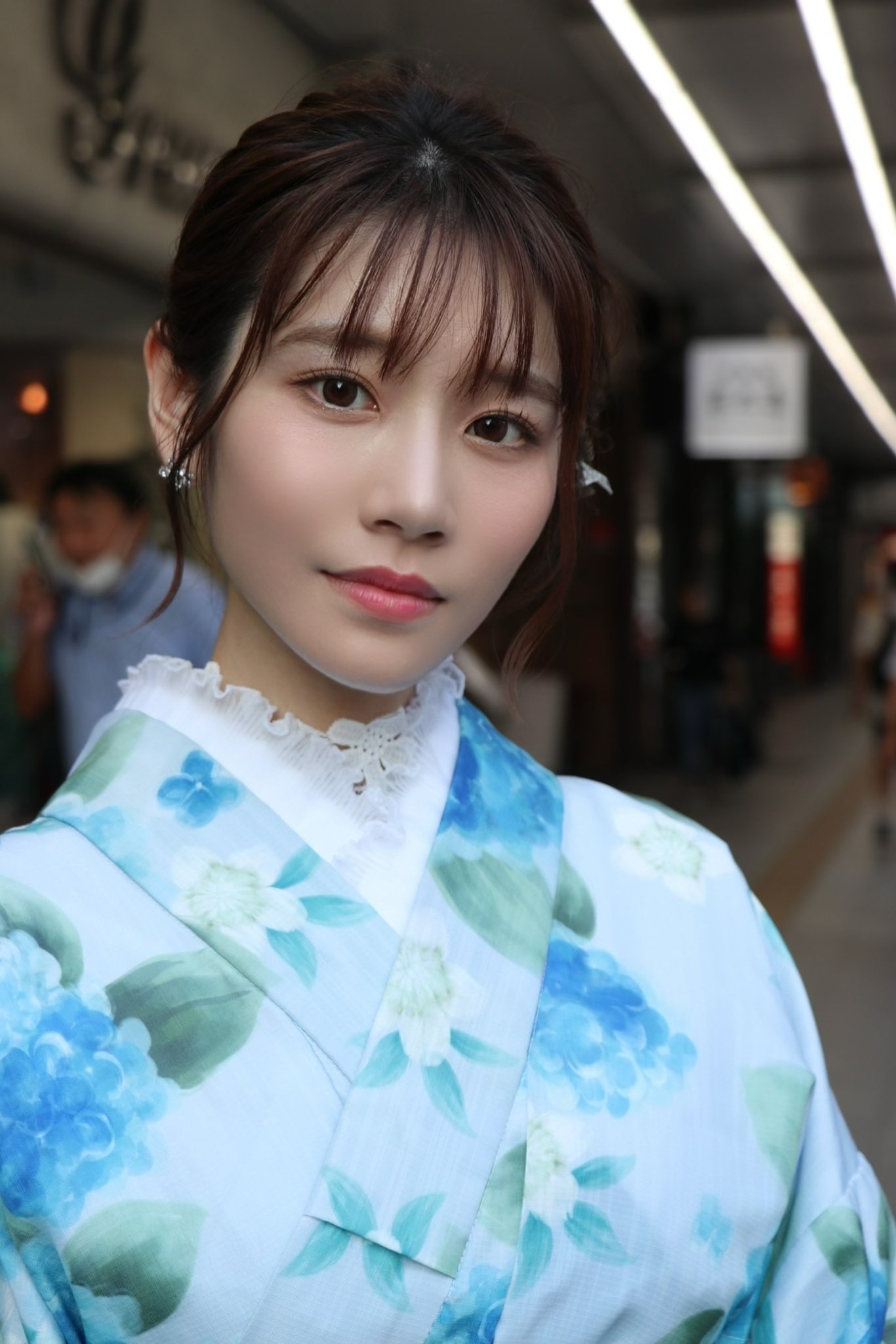 河北彩伽白色丝袜美腿护士cosplay演出[7]