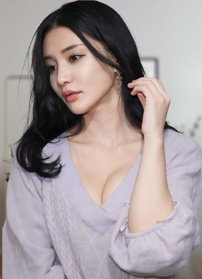 高桥圣子丰胸爆乳正面写真[5]