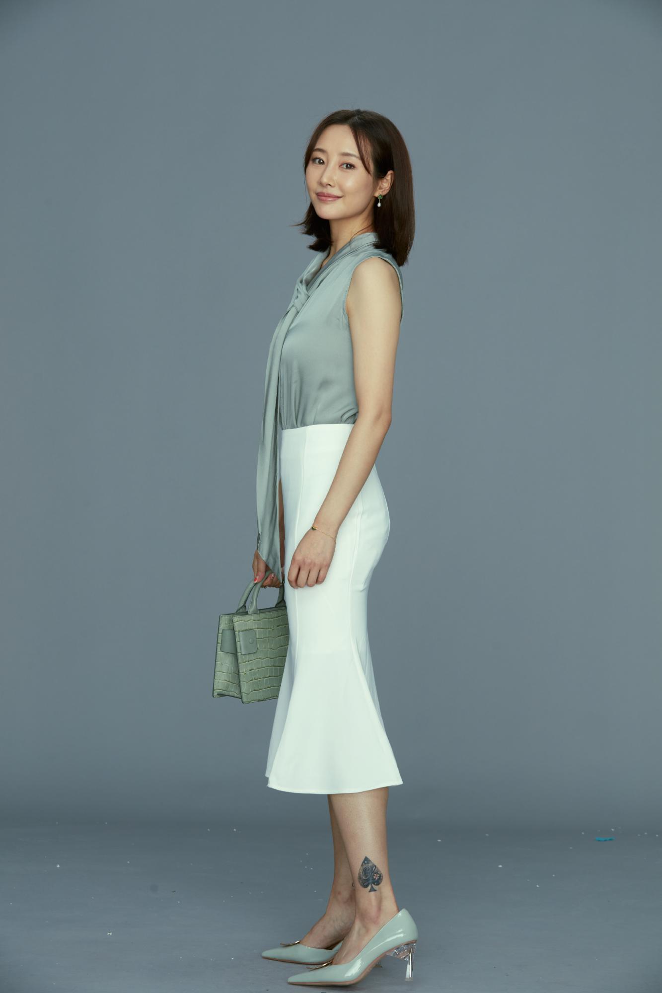 李纯棚拍生图-OL职业美腿高跟