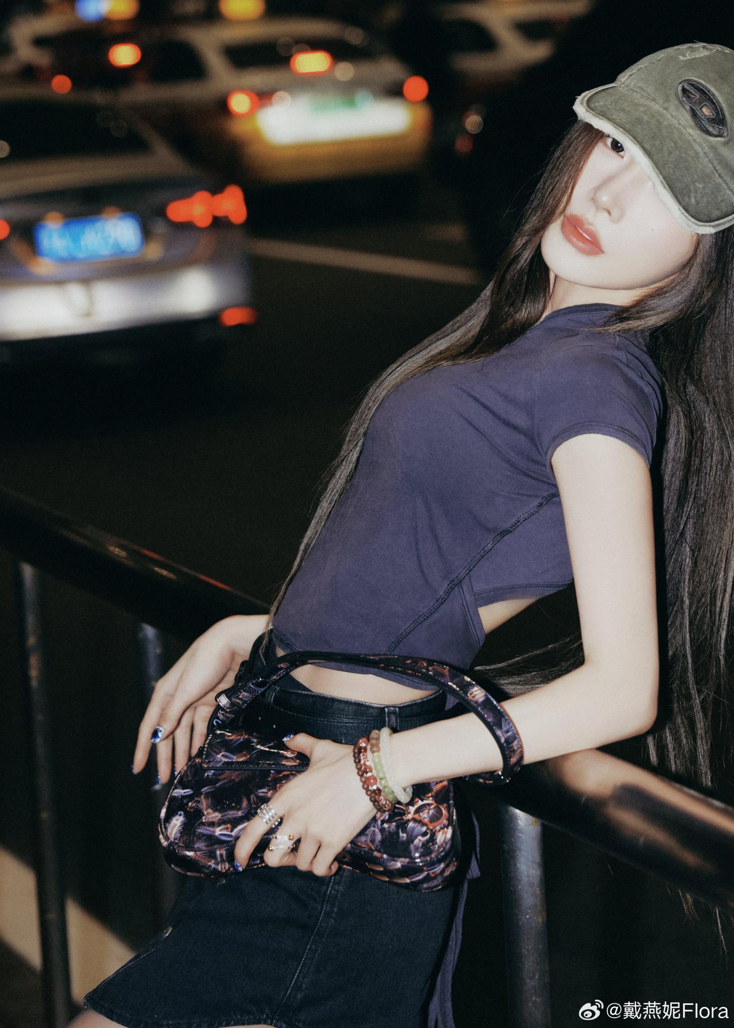 戴燕妮各色丝袜美腿写真2[6]