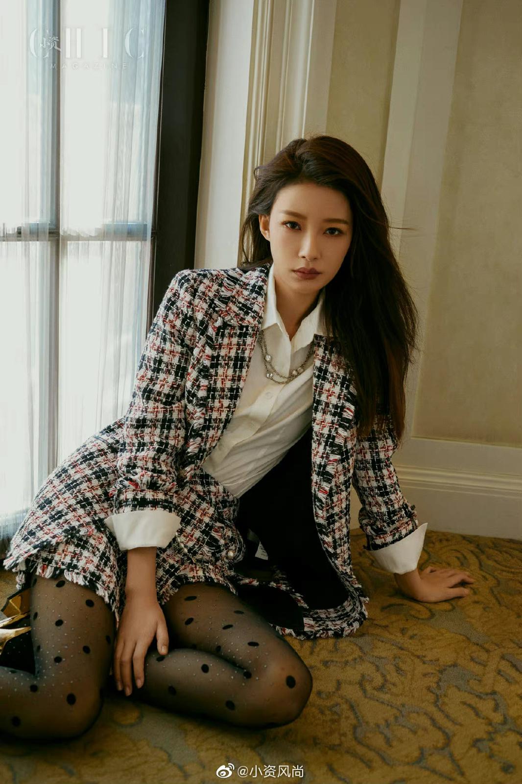 孙怡黑丝配美腿一绝[7]